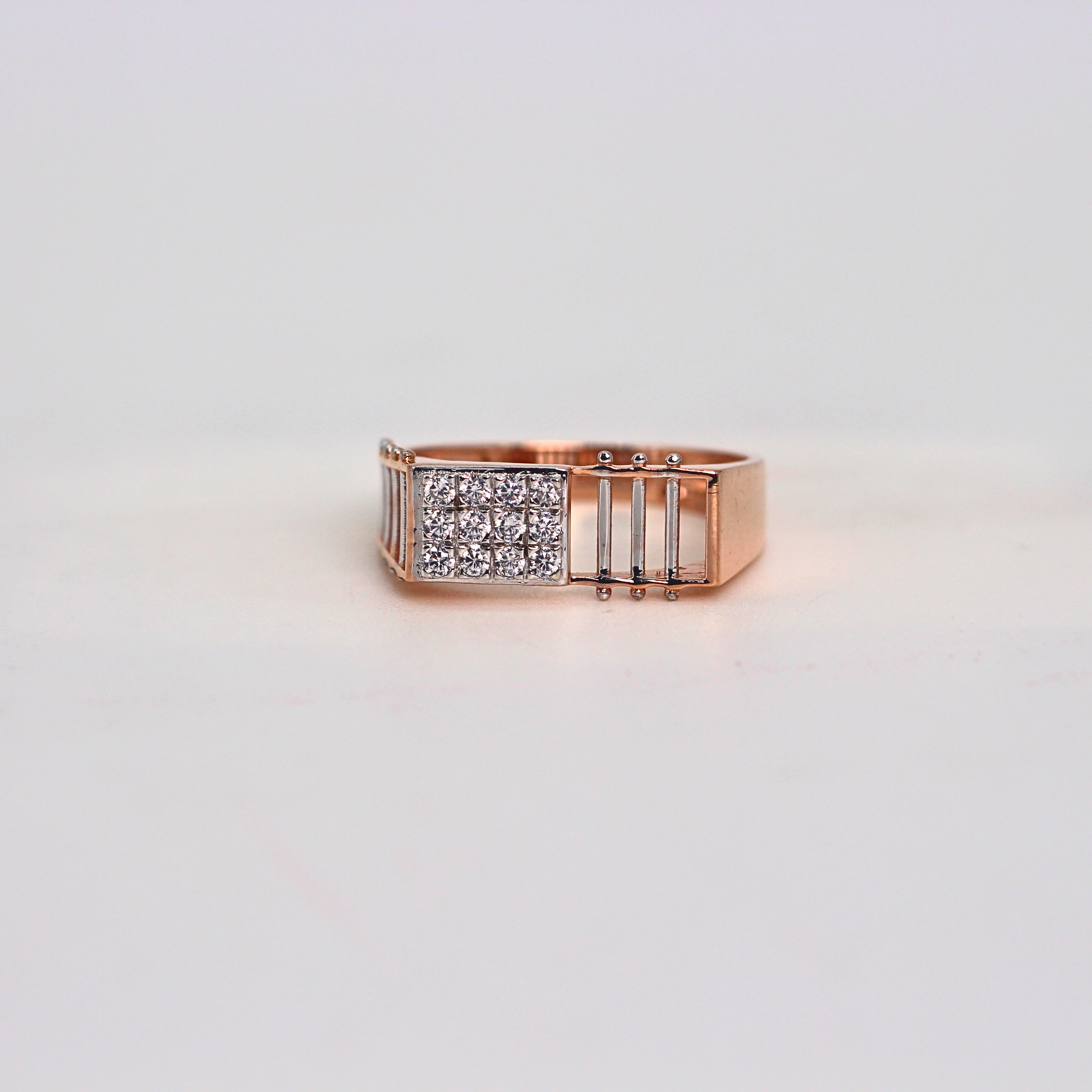 Diamond Grid Cluster Band Ring