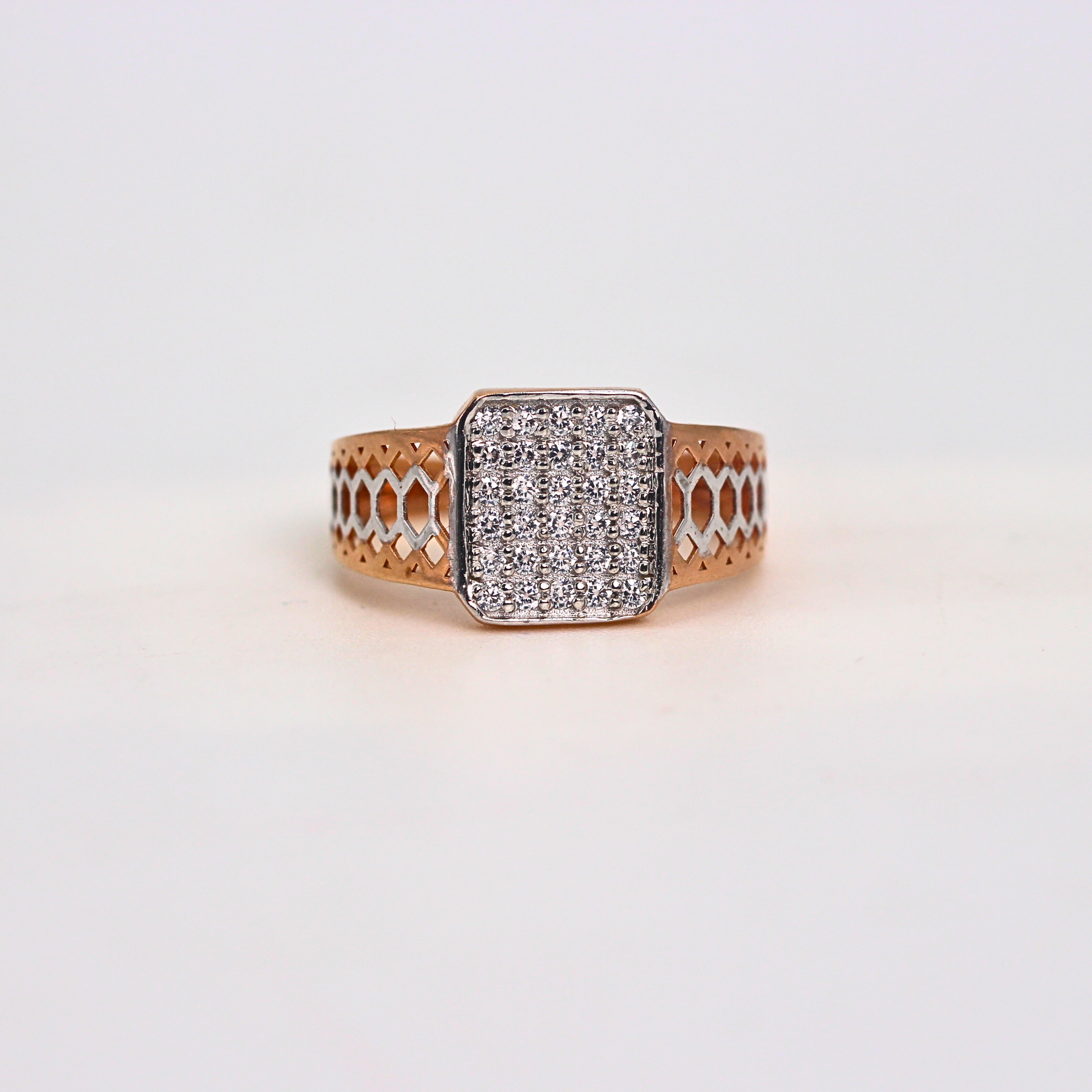 Diamond Panel Pattern Wide Band Ring