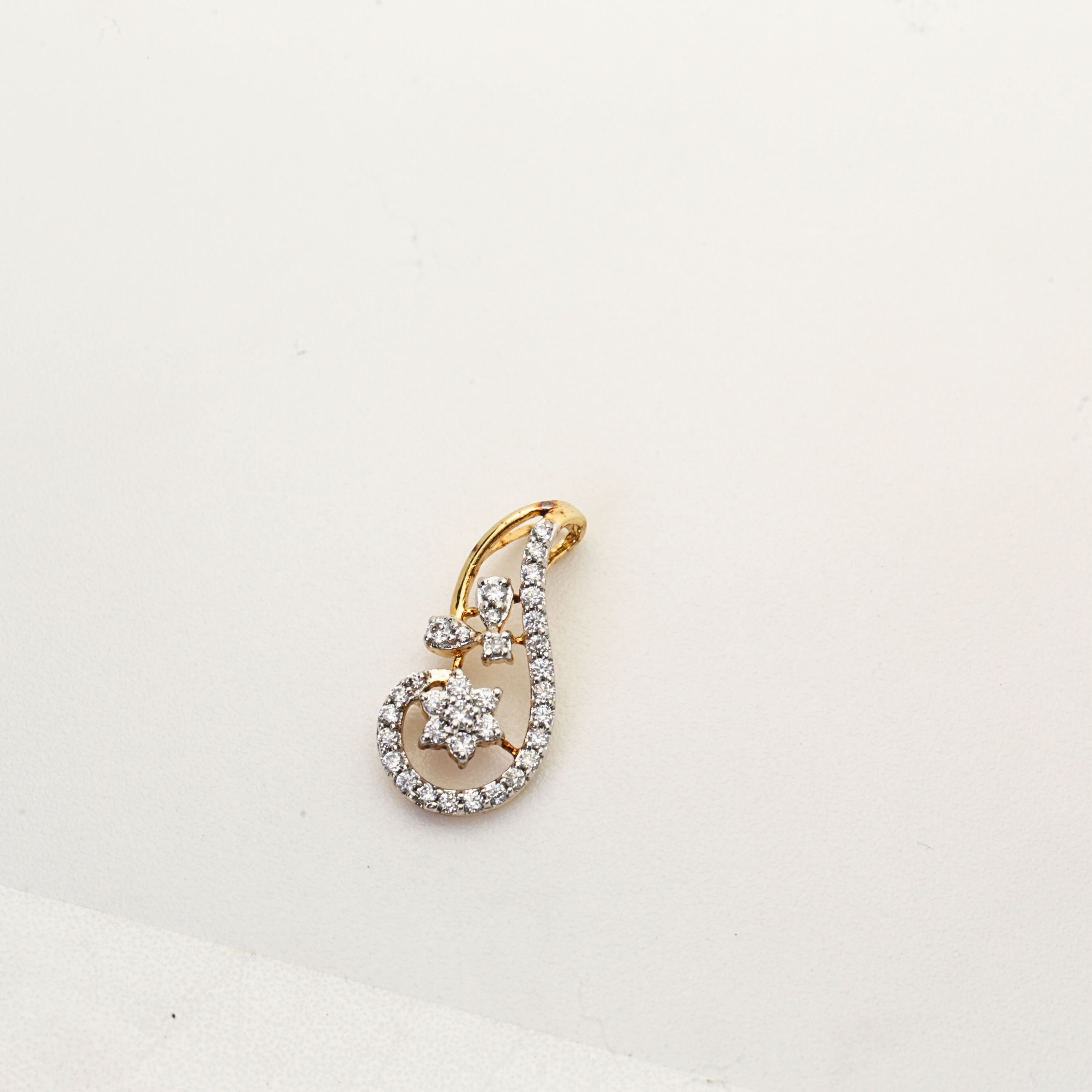 Gold Pendant with Curved Drop Style