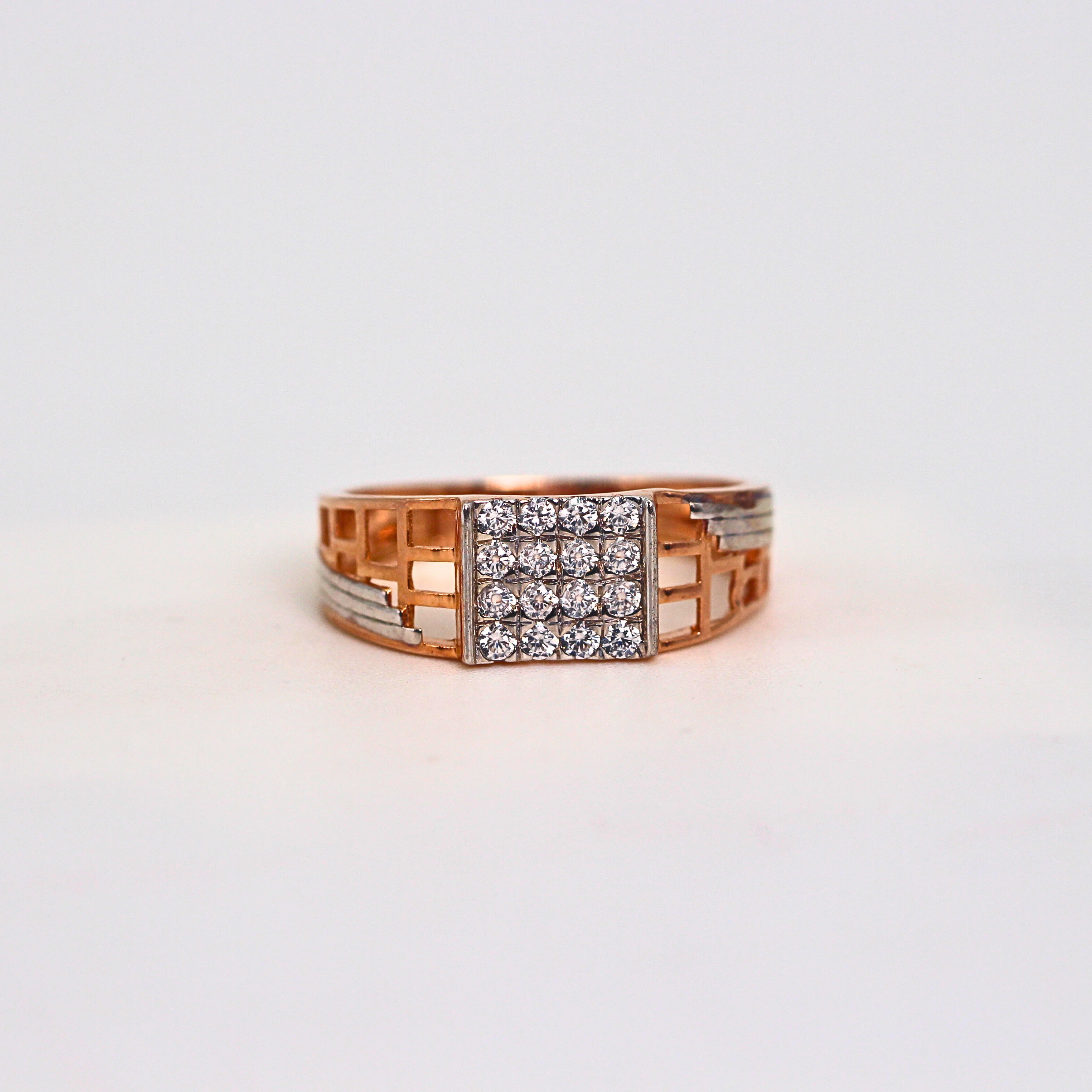 Diamond Grid Pattern Band Ring