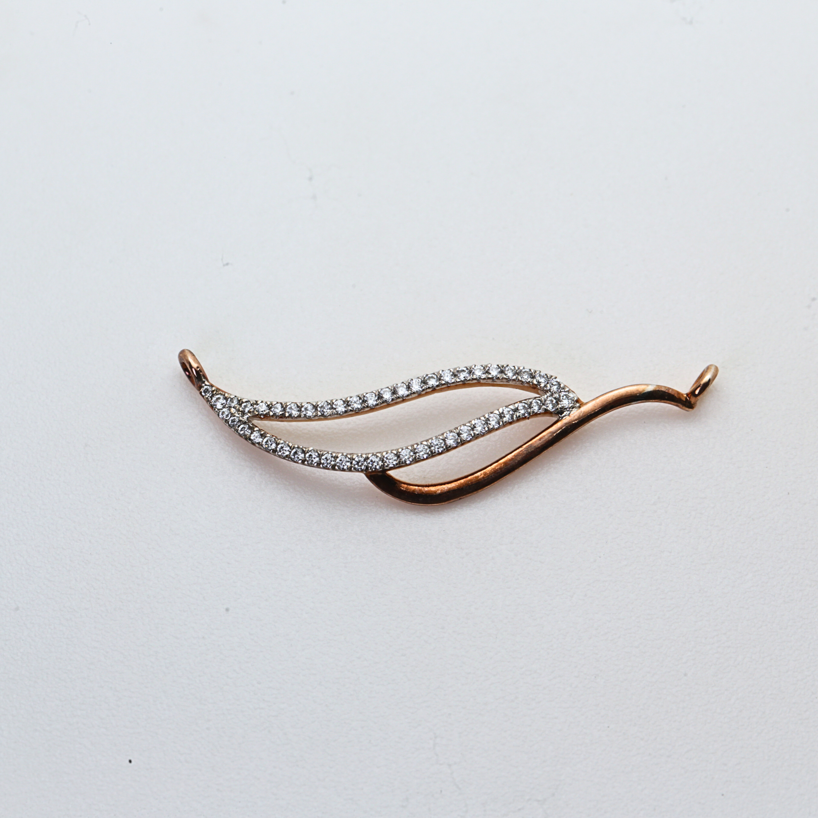 Curved Diamond Gold Pendant