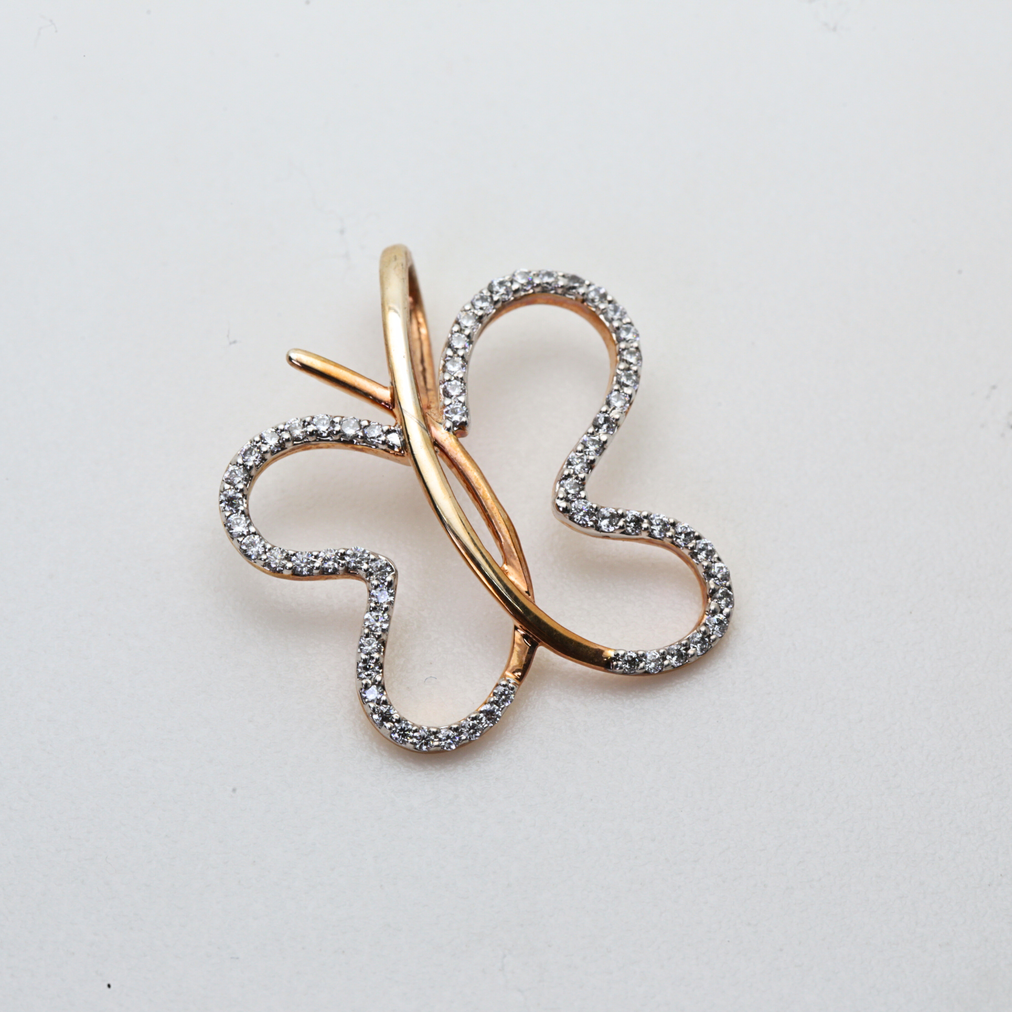 Butterfly Form Gold Pendant With Sparkling Outline