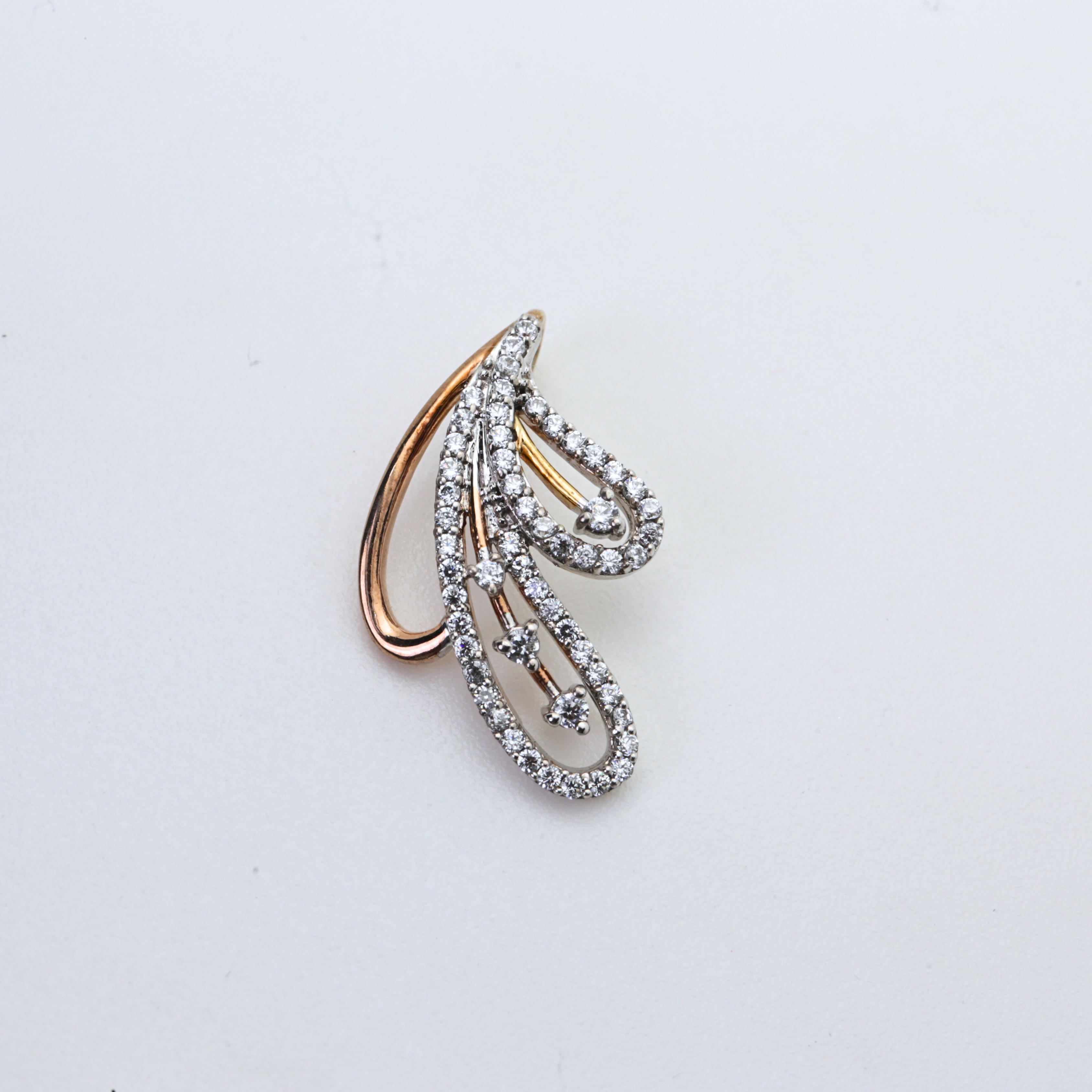 Nova Loop Gold Stone Pendant