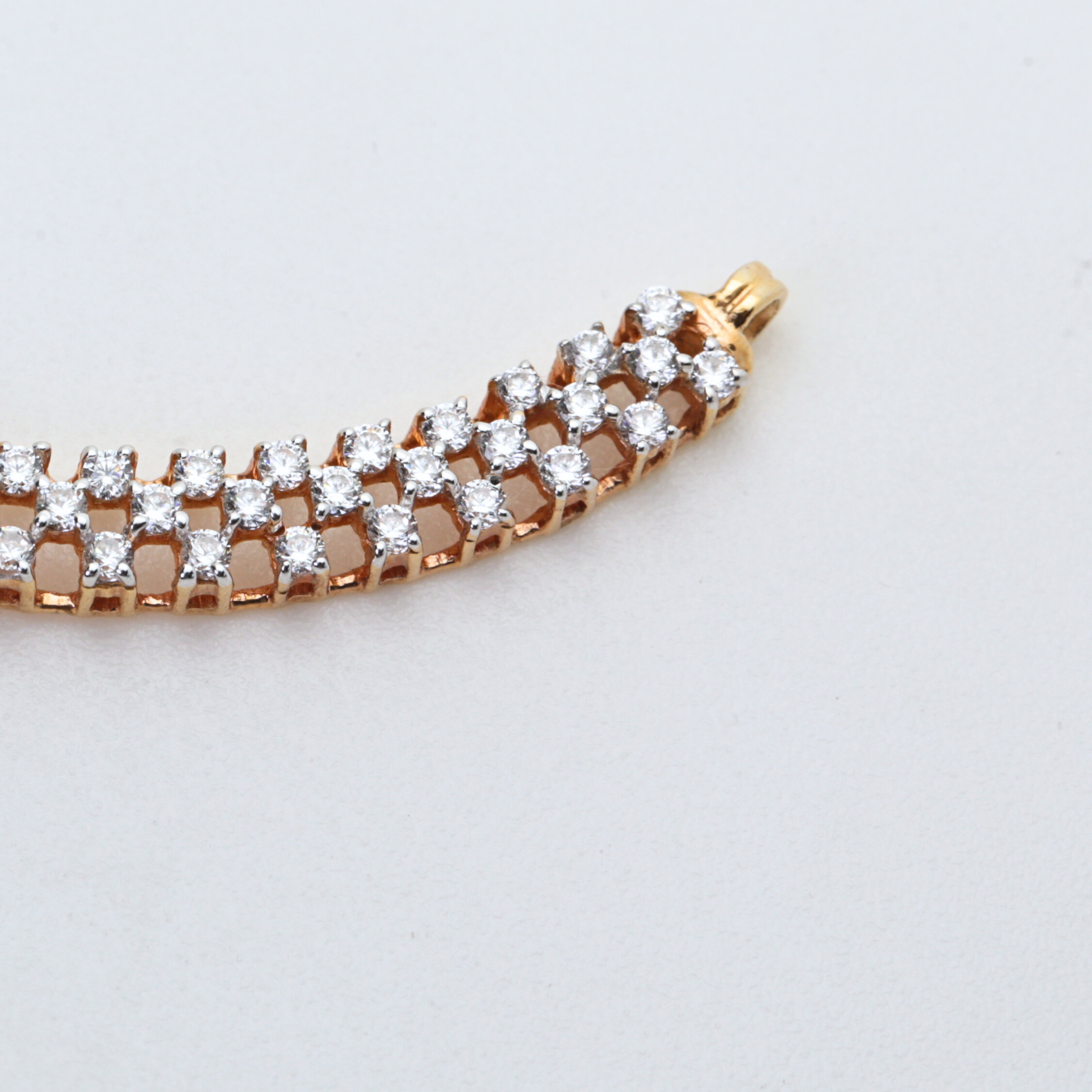 Curved Bar Shape Gold Pendant With Round Diamonds