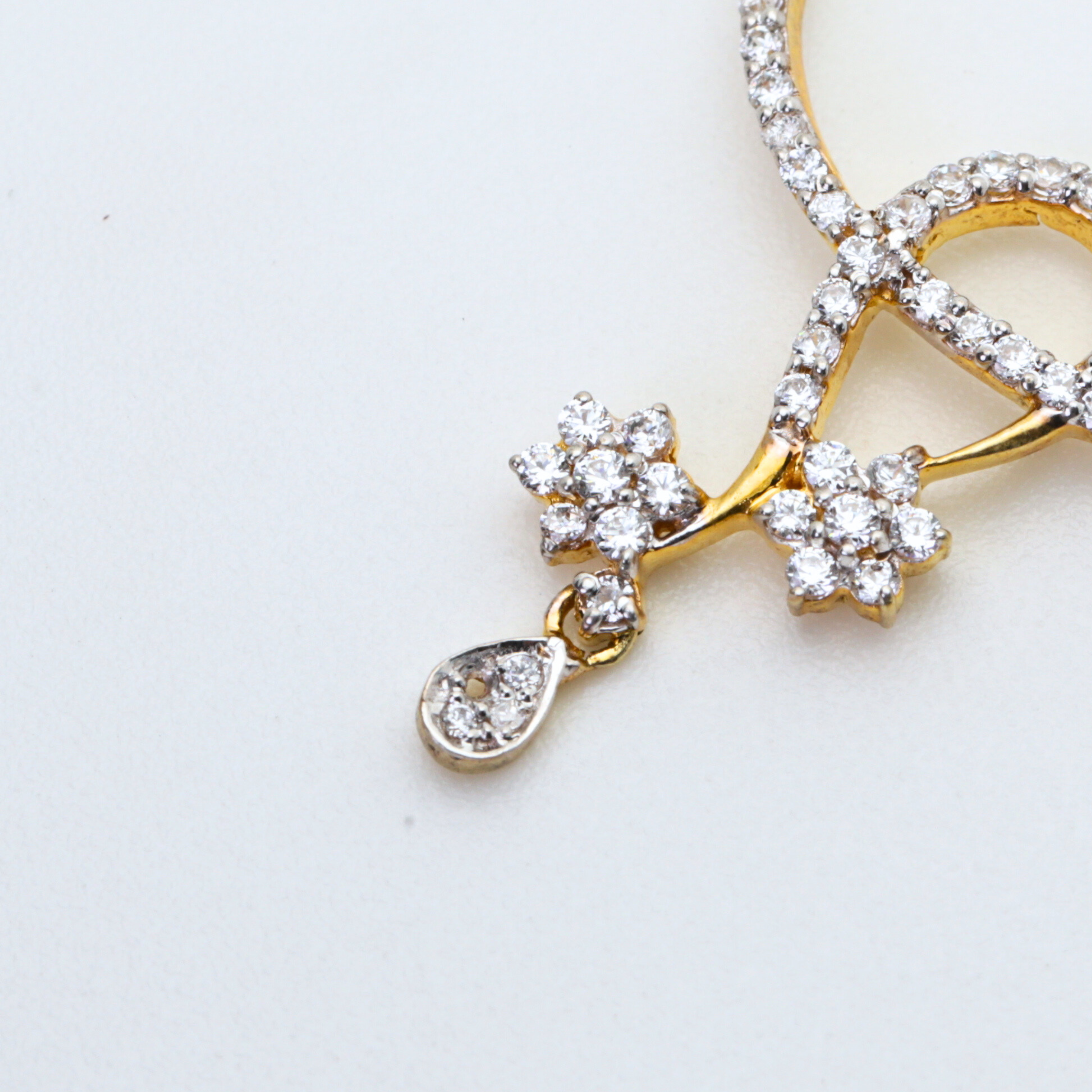 Diamond Loop Curve Floral Drop Mangalsutra Pendant