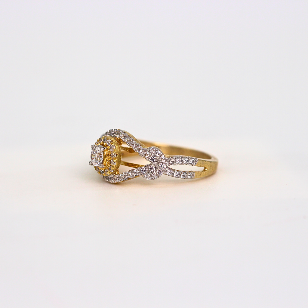 Diamond Open Halo Center Band Ring