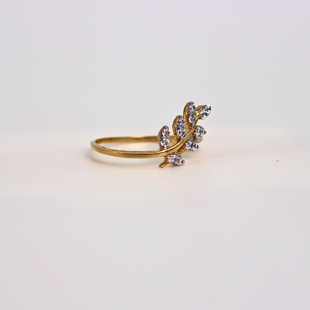 Diamond Leaf Motif Open Band Ring
