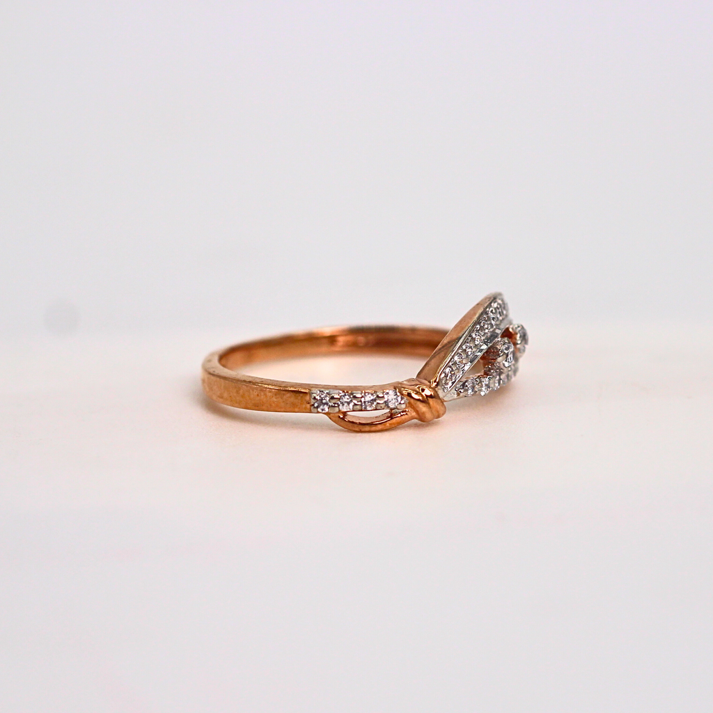 Diamond Curve Knot Band Ring