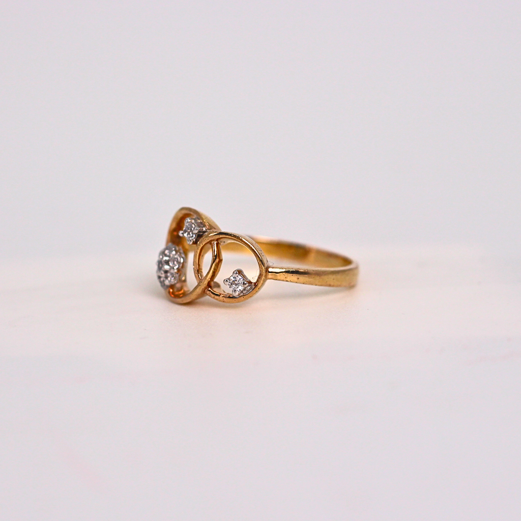 Diamond Open Circle Cluster Band Ring