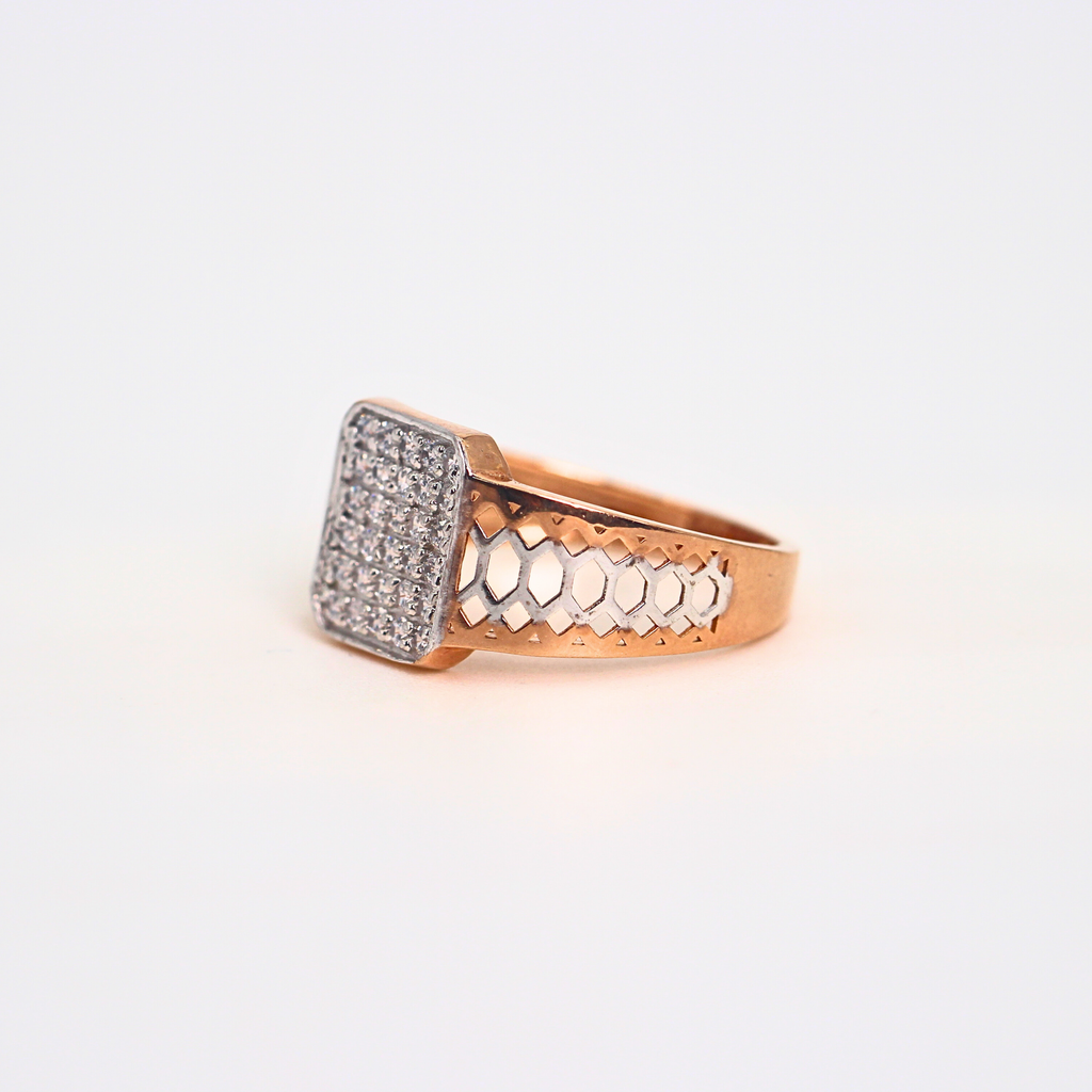 Diamond Panel Pattern Wide Band Ring