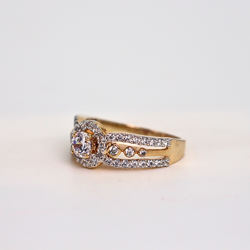 Diamond Halo Center Ring with Double Row Band
