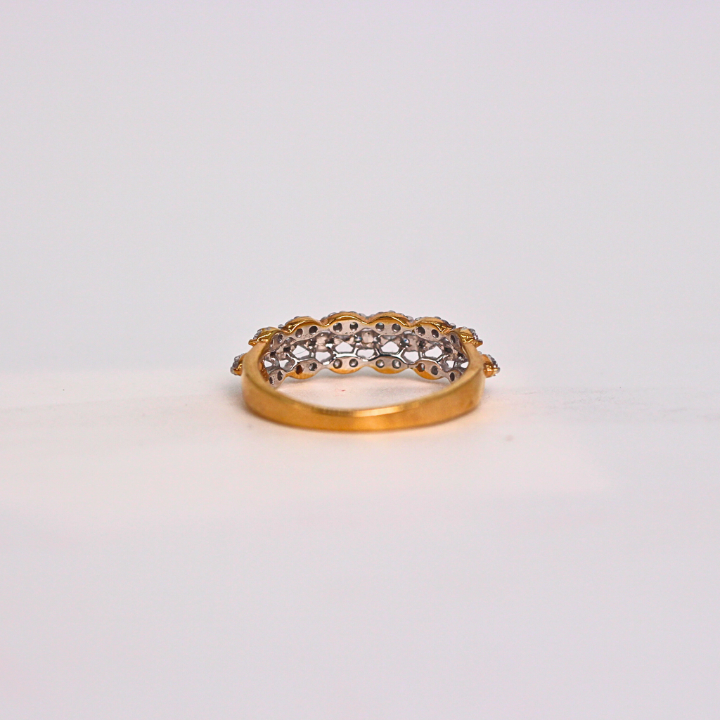 Diamond Lattice Multi Row Band Ring