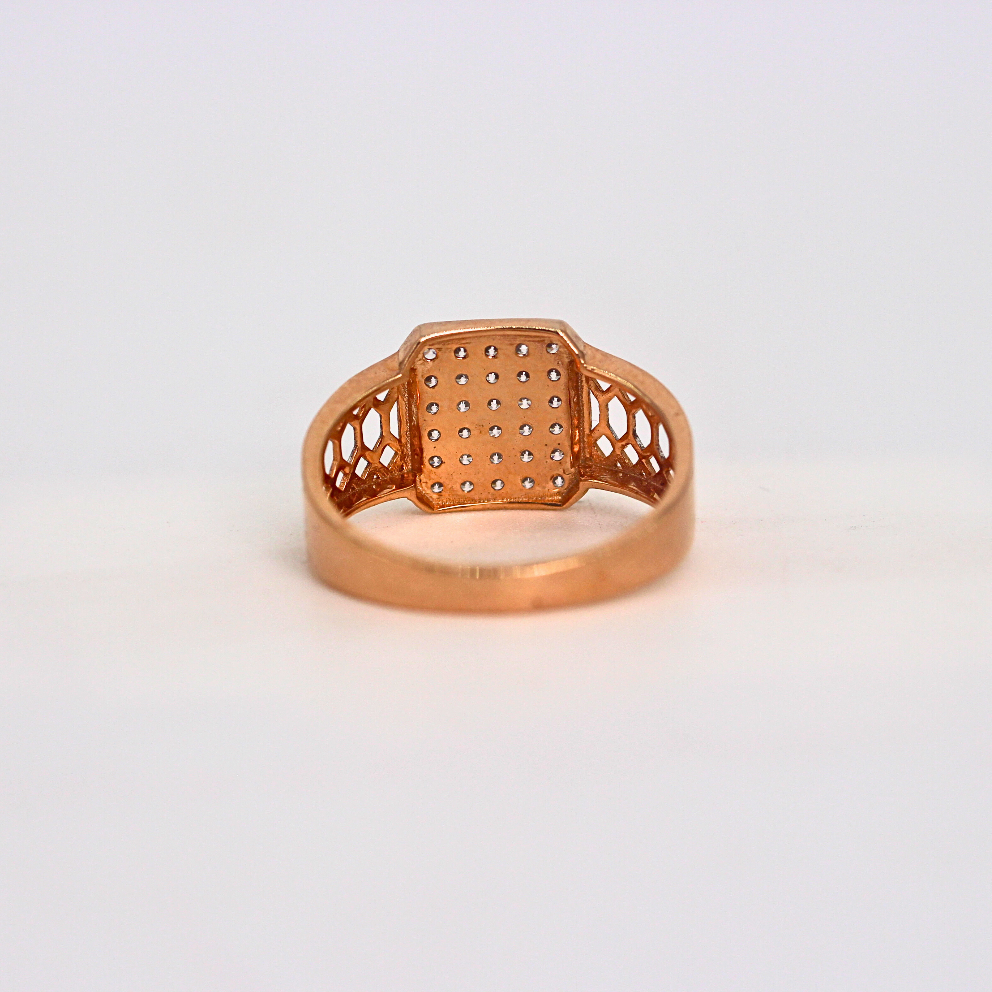 Diamond Panel Pattern Wide Band Ring