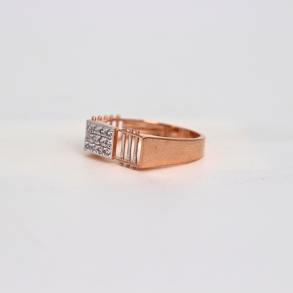 Diamond Grid Cluster Band Ring
