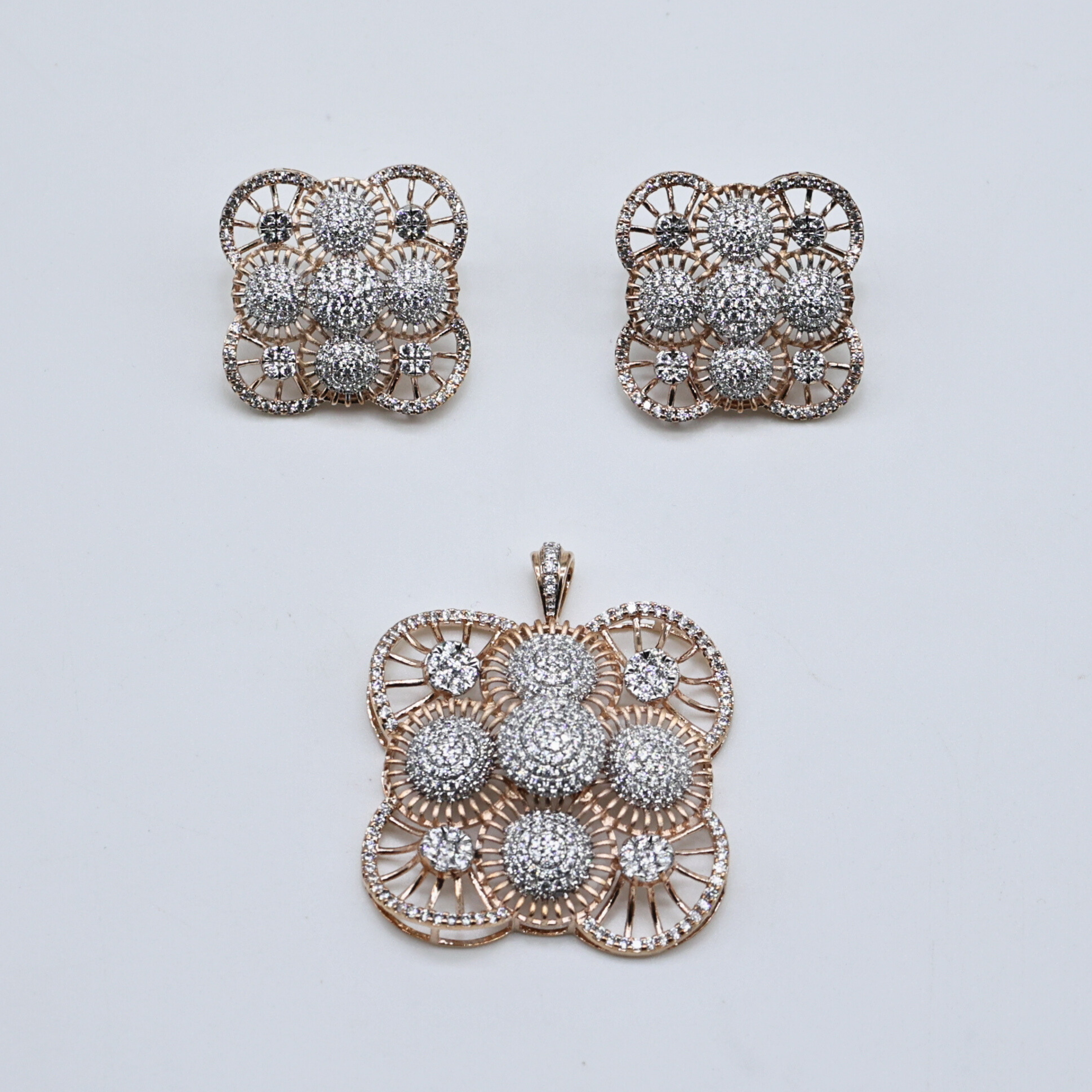 Radiant floral stud earrings
Radiant flower stud earrings
Opulent floral stud earrings
Glamorous flower-shaped studs
Bright bloom stud earrings
Elegant flower studs
Luminous floral stud earrings
Refined flower studs
Gorgeous Radiant Bloom studs
Radiant flower earrings