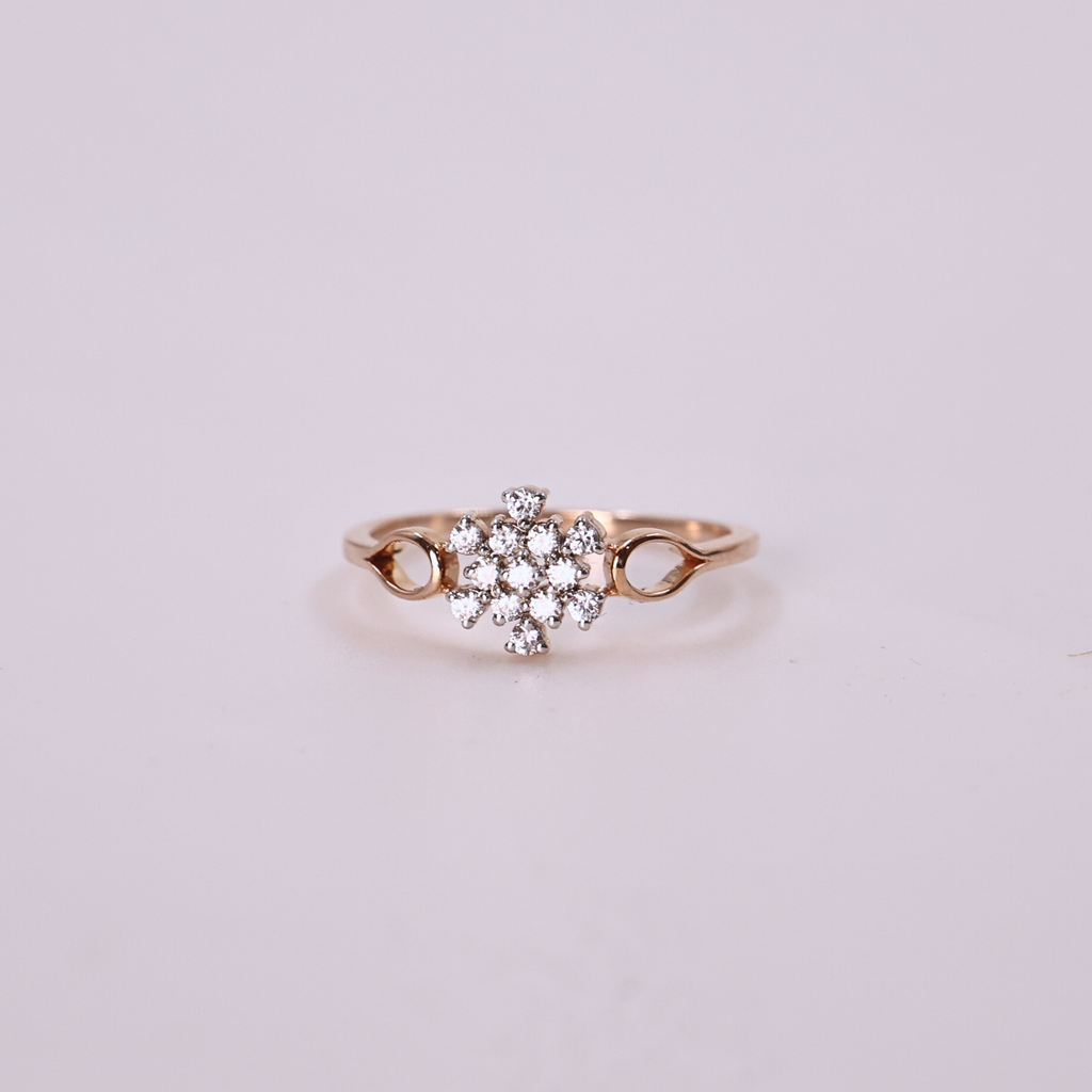 Floral ring
Bloom ring
Halo flower ring
Blossom halo ring
Diamond flower ring
Diamond blossom ring
Floral design ring
Modern floral ring
Floral solitaire ring
Shimmer floral ring