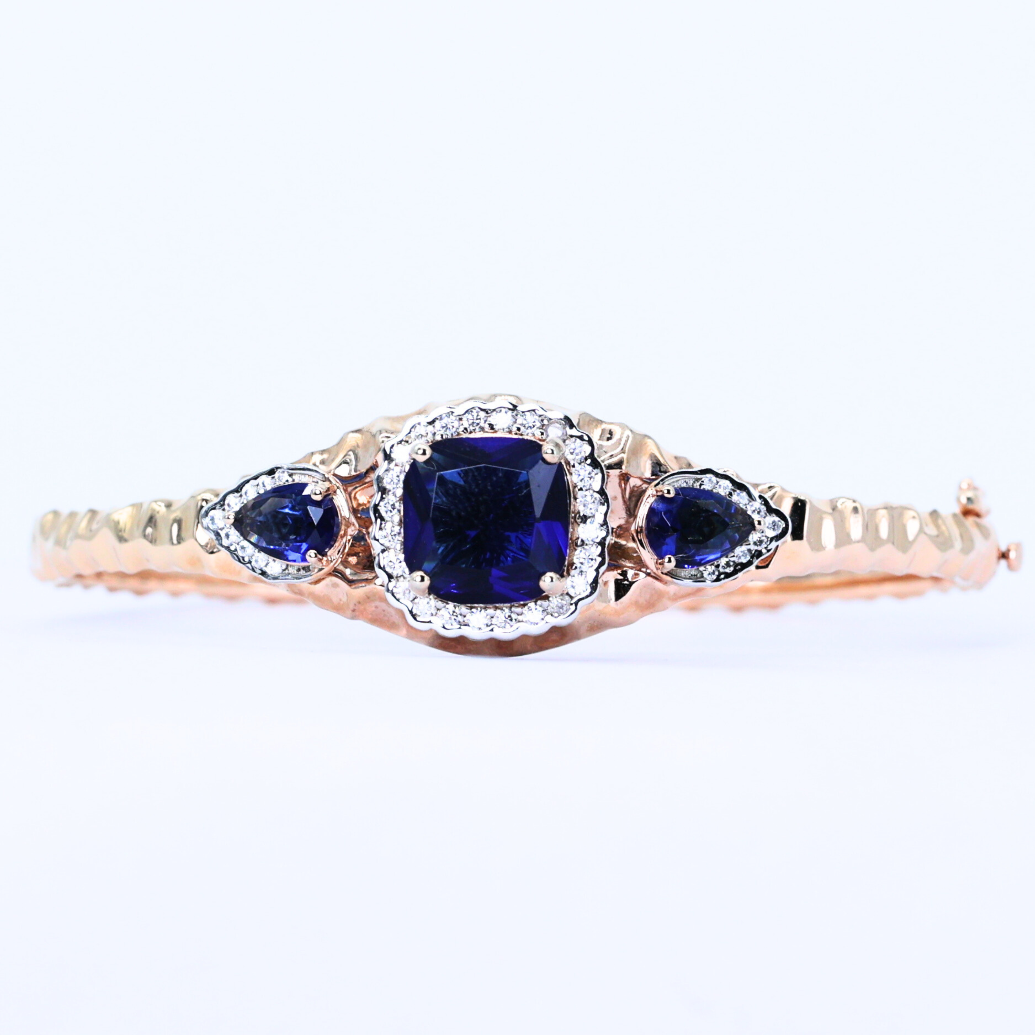 Blue gemstone bangle
Diamond blue bangle
Triple stone bracelet
Radiant blue bangle
Blue stone bangle
Triple diamond bangle
Blue diamond bracelet
Blue gemstone bangle
Blue diamond trio
Triple blue stone bracelet