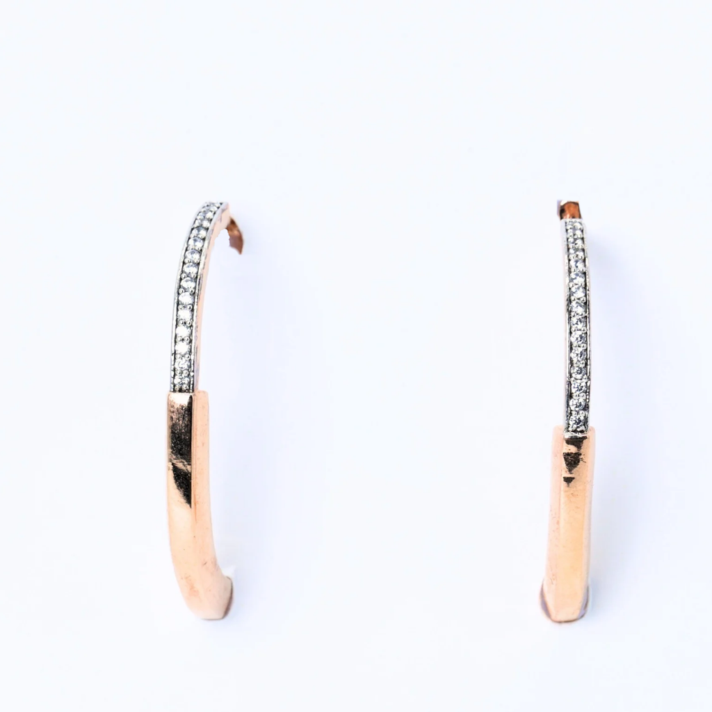 Curved diamond hoops
Diamond curve hoops
Elegant curve hoop
Simple hoop with diamonds
Radiant hoop earrings
Curved diamond design
Elegant diamond design
Diamond curve hoop
Radiant diamond earrings
Simple diamond curve