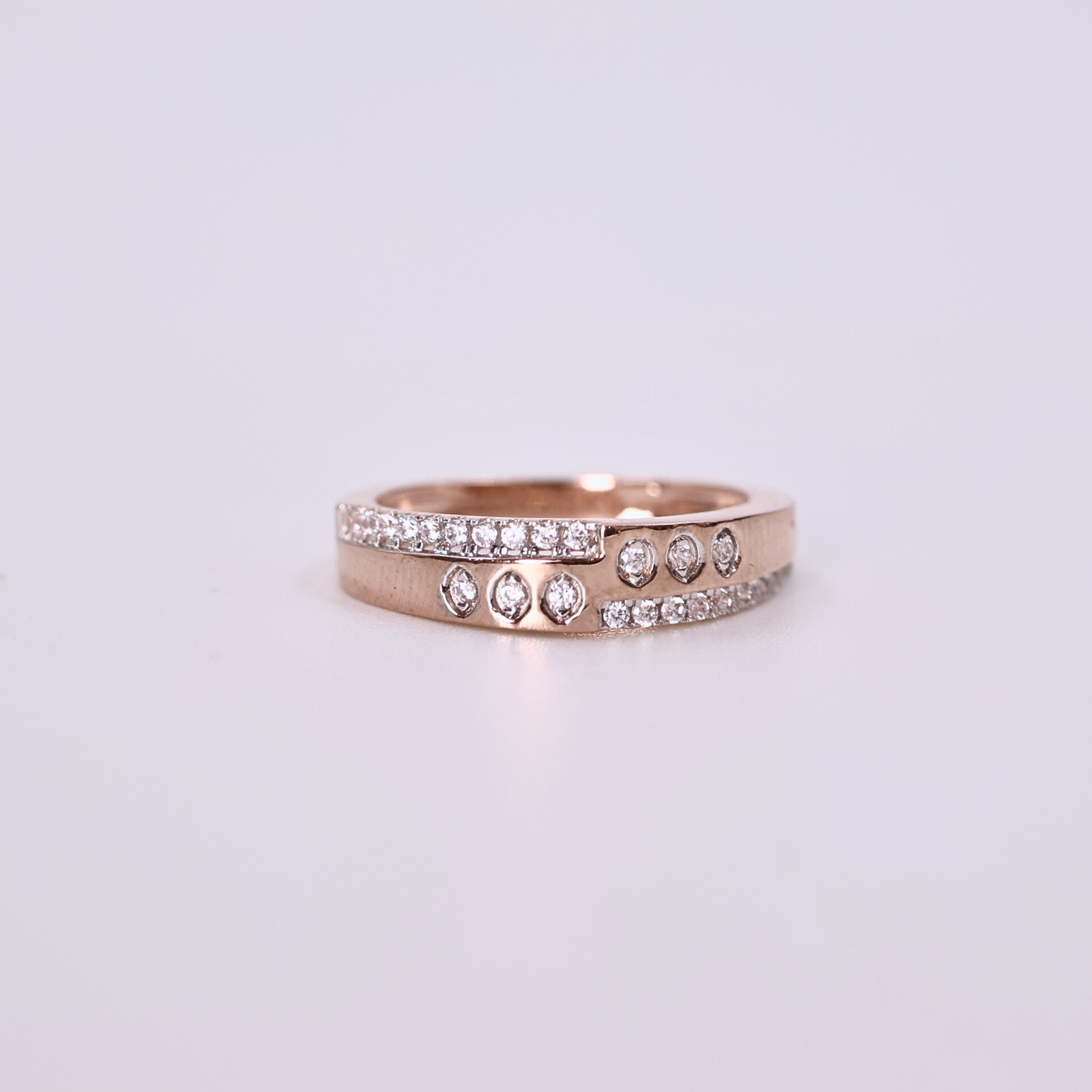 Contemporary dual band ring
Dual band ring with diamonds
Radiant dual band ring
Dual band design ring
Elegant dual band with diamonds
Lab grown dual band for women
Dual band ring with diamond
Dual band ring in gold
Dual band ring with brilliant 
Two band diamond ring