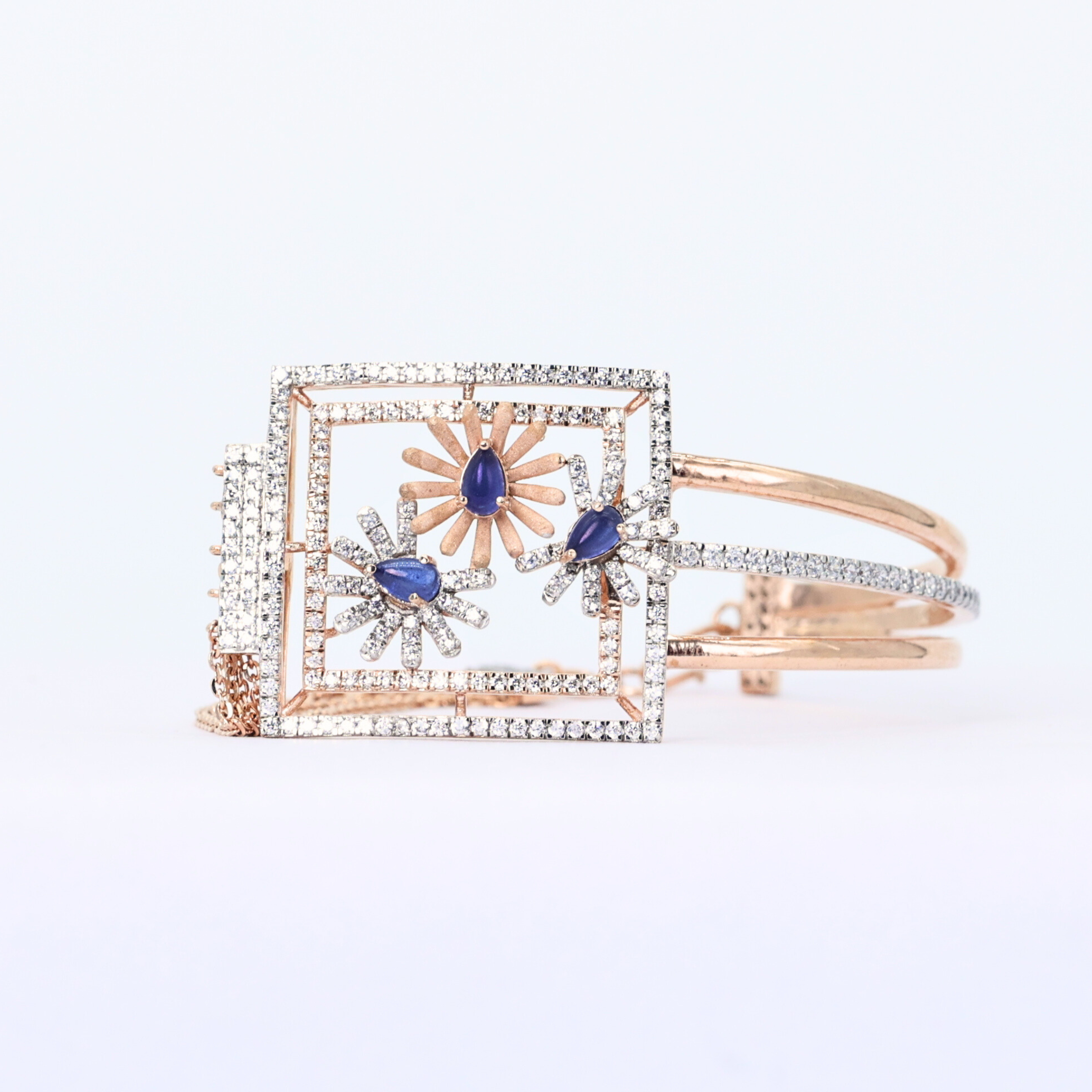 Floral bloom diamond bangle
Bloom diamond bangle
Floral motif diamond bangle
Petal motif diamond bangle
Flower motif diamond bangle
Bloom curve diamond bangle
Floral curve diamond bangle
Petal curve diamond bangle
Bloom pattern diamond bangle
Floral pattern diamond bangle