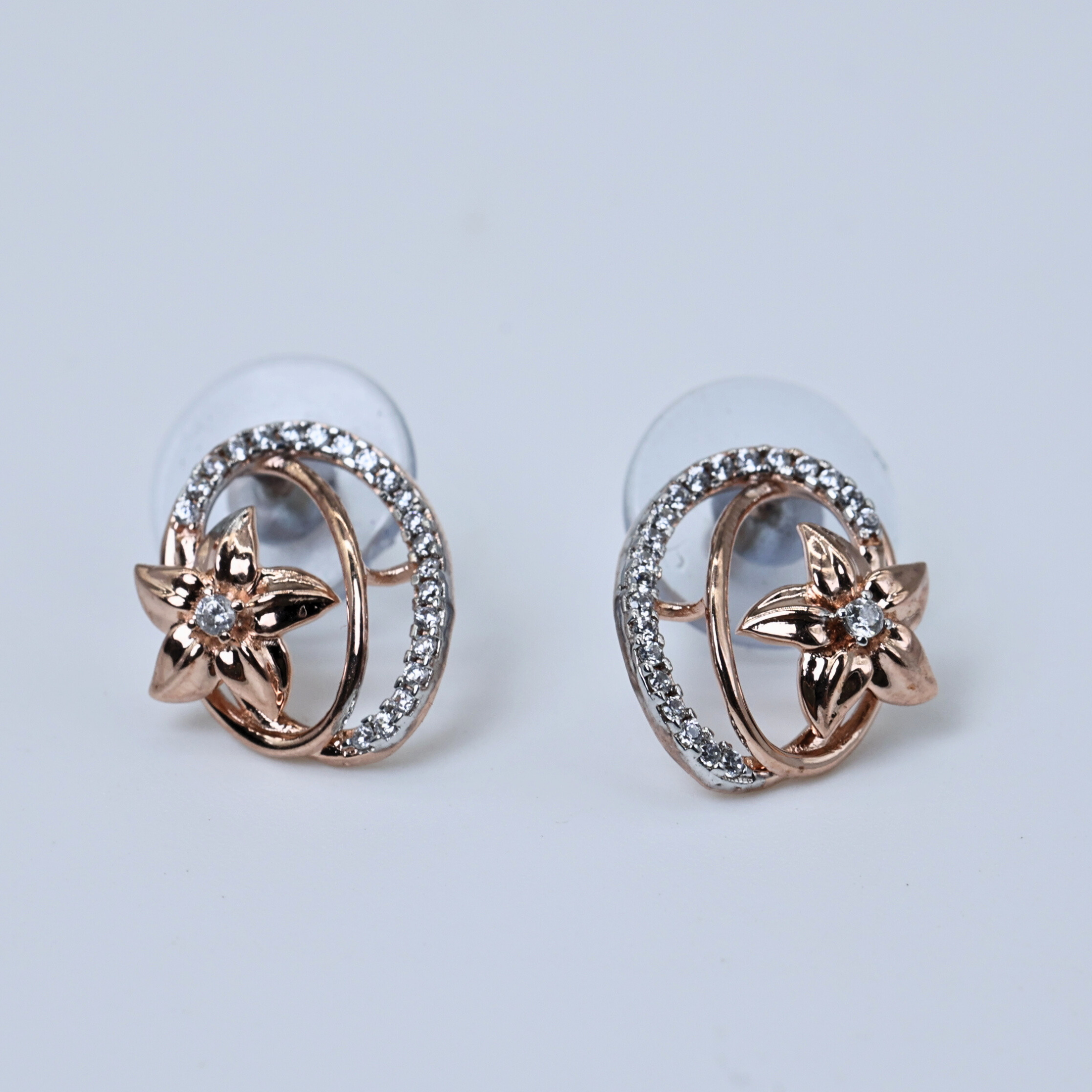 Floral curve diamond studs
Elegant floral studs
Diamond floral curve studs
Curved floral studs
Radiant floral studs
Diamond floral earrings
Curved diamond floral studs
Floral shaped diamond studs
Radiant floral diamond studs
Floral inspired diamond studs