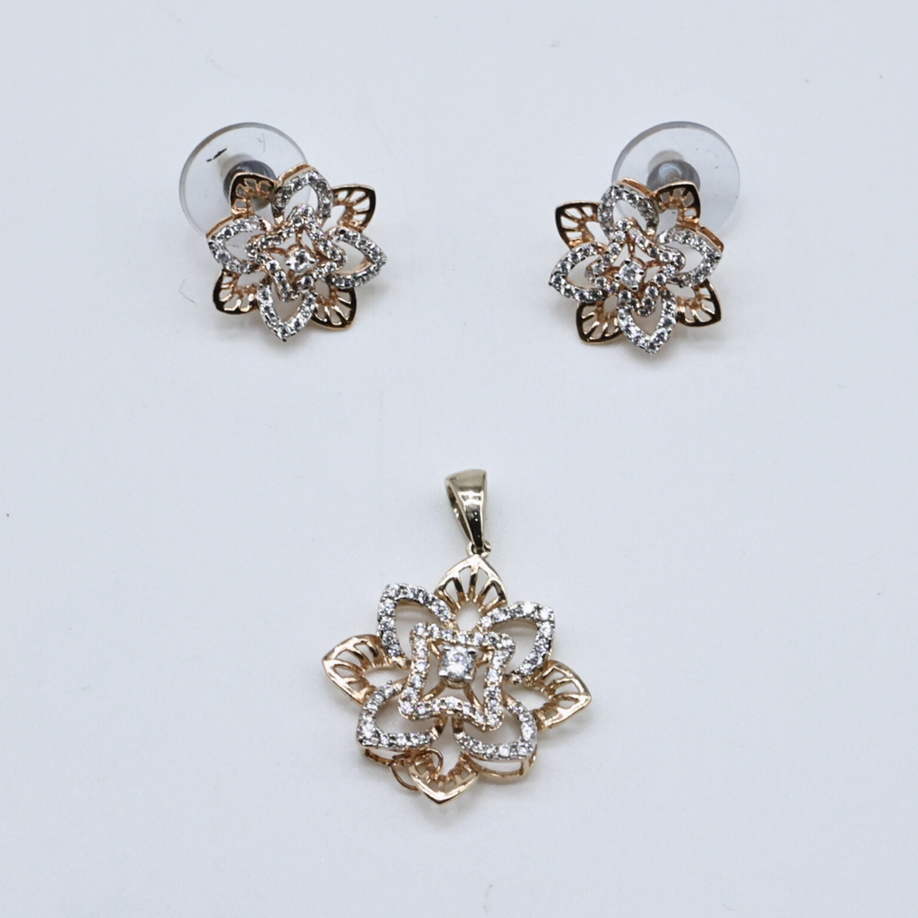 Petal gleam pendant
Floral light pendant
Petal jewel pendant
Floral soft glow pendant
Petal bright pendant
Luxe bloom pendant
Petal polished pendant
Floral fresh glow pendant
Luxe floral shine pendant
Petal radiant pendant