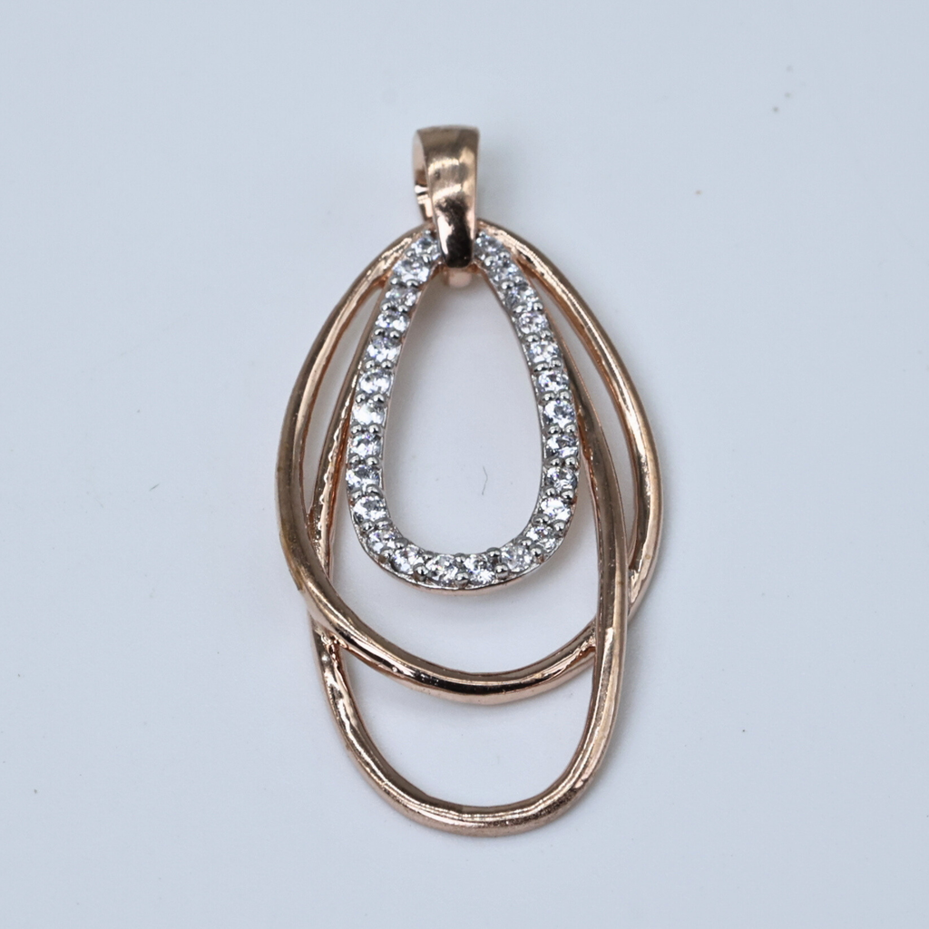 Hoop necklace
Loop hoop pendant
Single loop pendant
Single circle pendant
Small hoop necklace
Tiny loop pendant
Thin circle pendant
Loop drop pendant
Gold drop pendant
Ring pendant