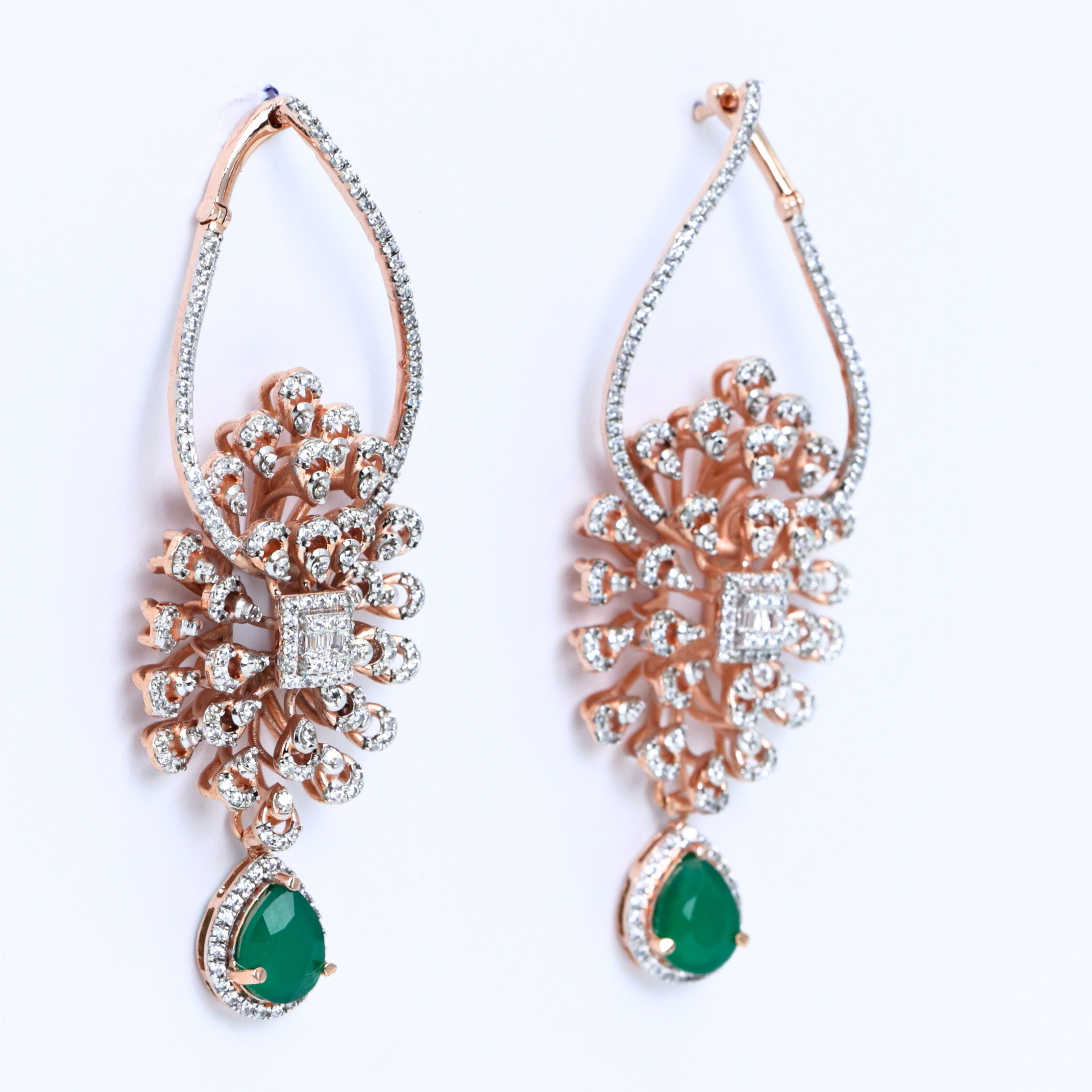 Elegant luxe diamond earrings
Green diamond stud earrings
Radiant diamond teardrop earrings
Luxe green earrings with teardrop
Green diamond earrings with shine
Elegant earrings with gemstones
Green teardrop studs with diamonds
Luxe earrings with teardrop shape
Radiant green teardrop earrings
Diamond teardrop earrings design