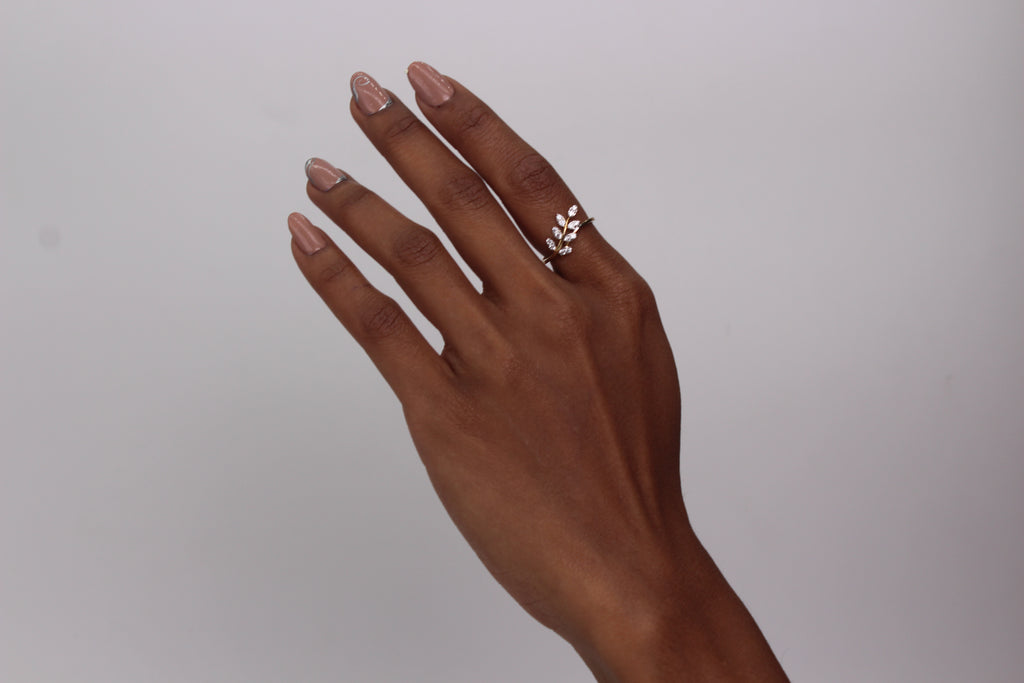 Diamond Leaf Motif Open Band Ring