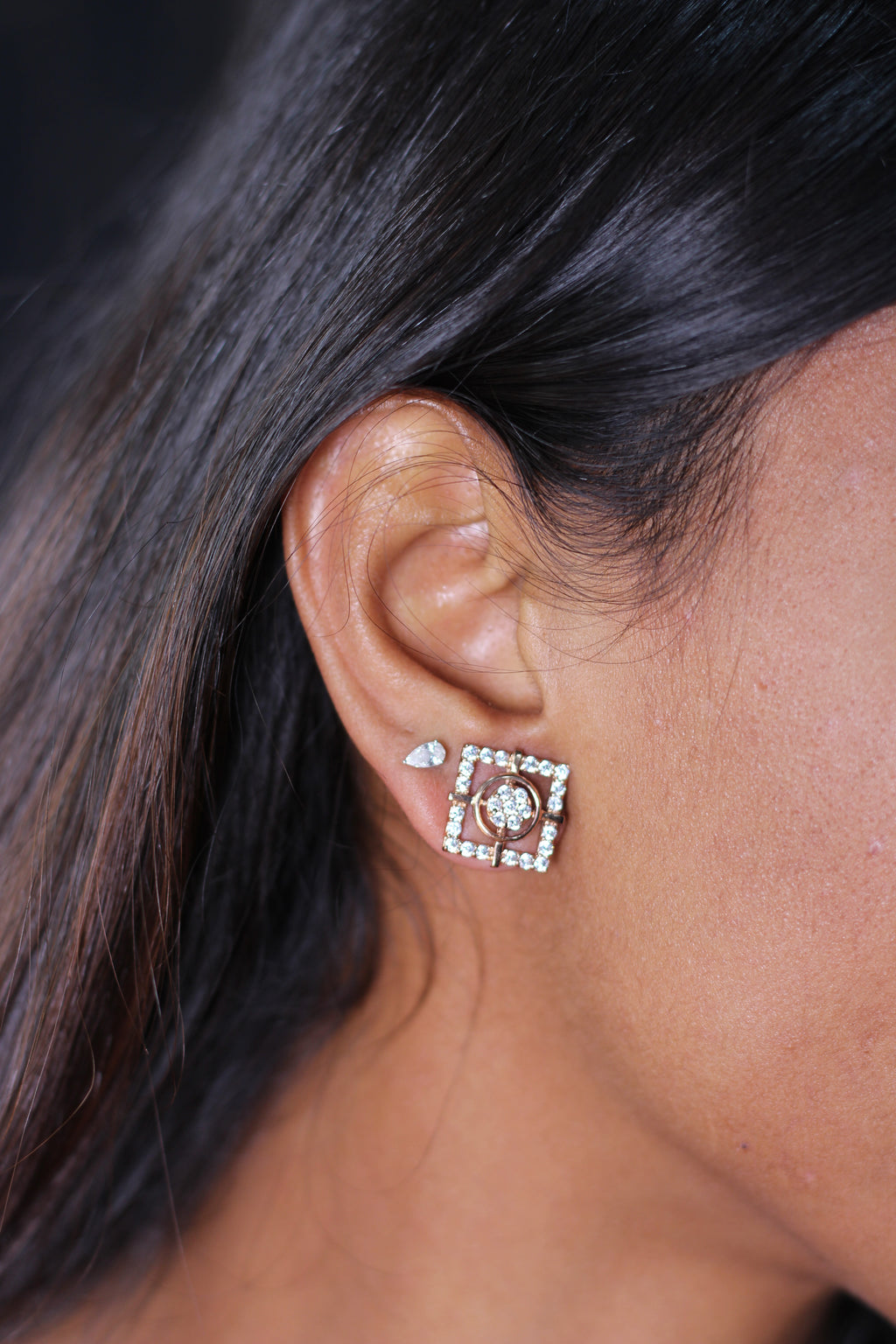 Square Outline Gold Stud Earrings With Circular Diamond Centre