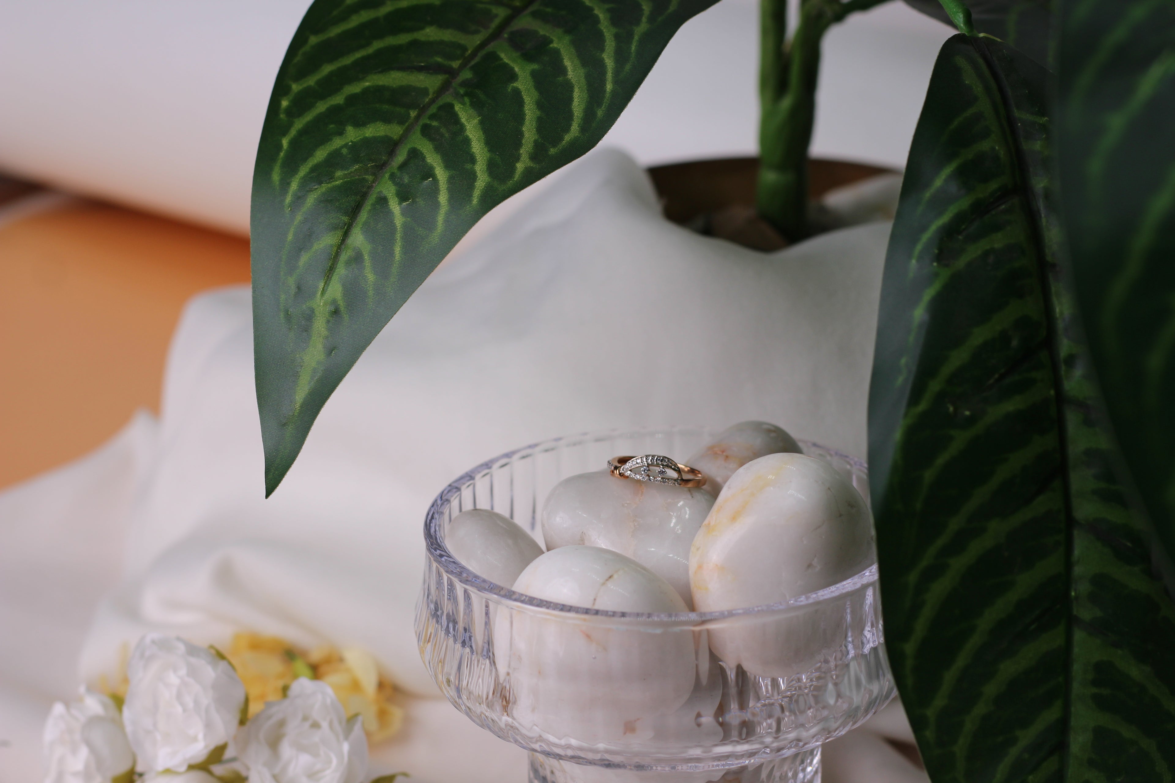 Diamond Curve Knot Band Ring