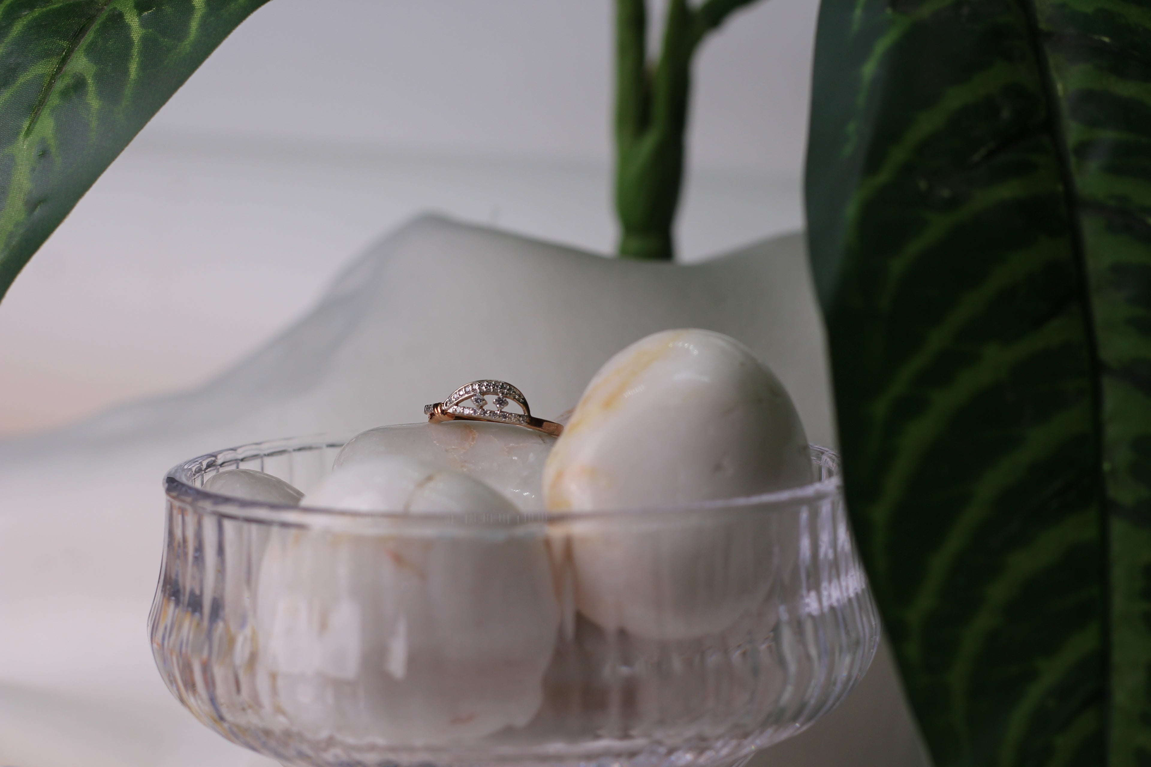 Diamond Curve Knot Band Ring