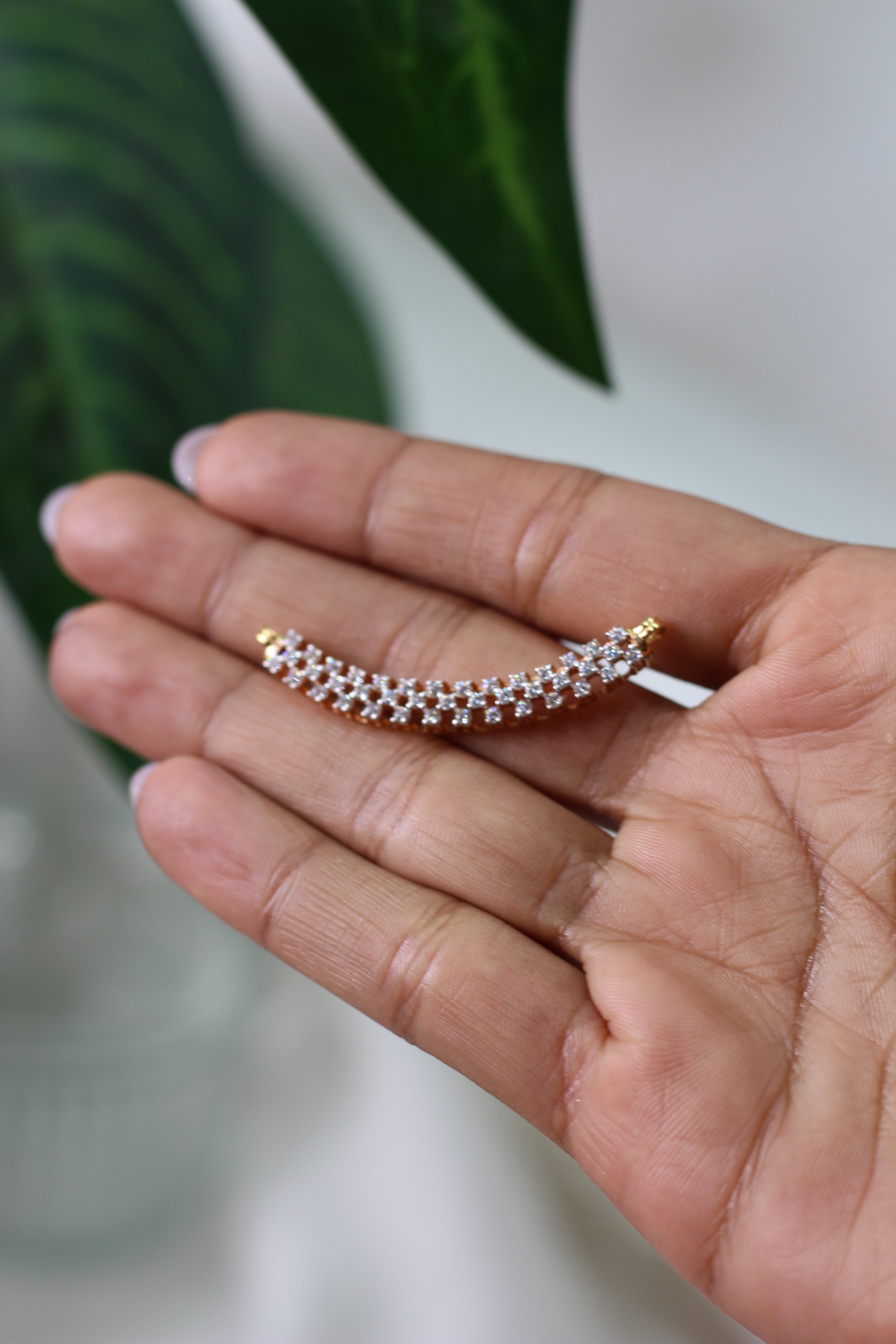 Curved Bar Shape Gold Pendant With Round Diamonds