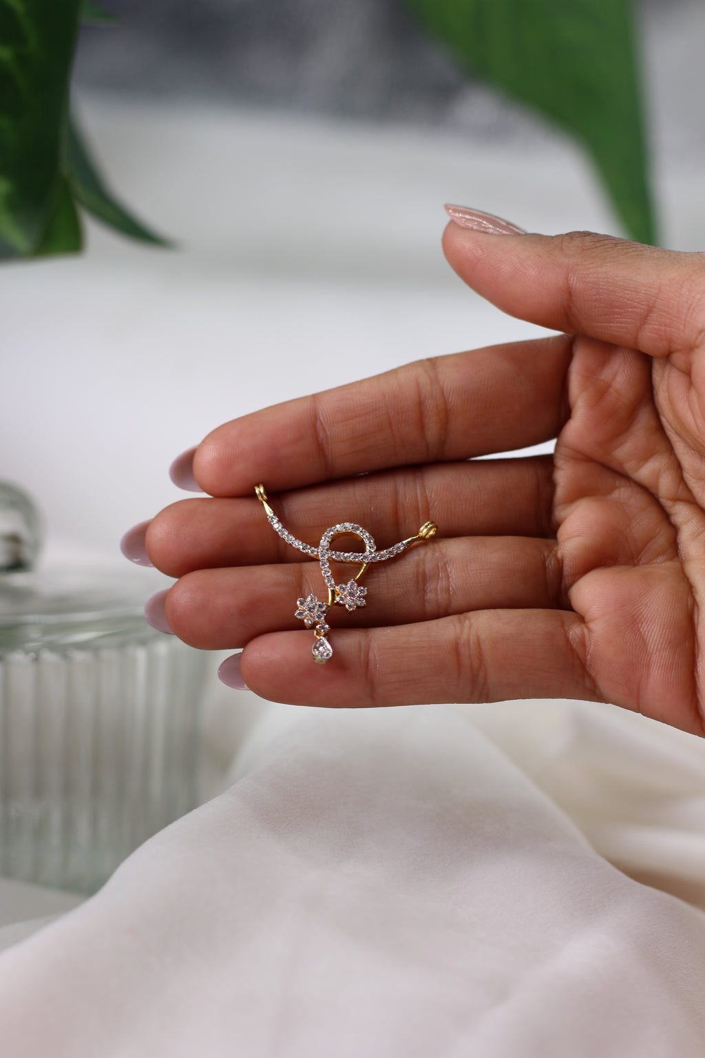 Diamond Loop Curve Floral Drop Mangalsutra Pendant