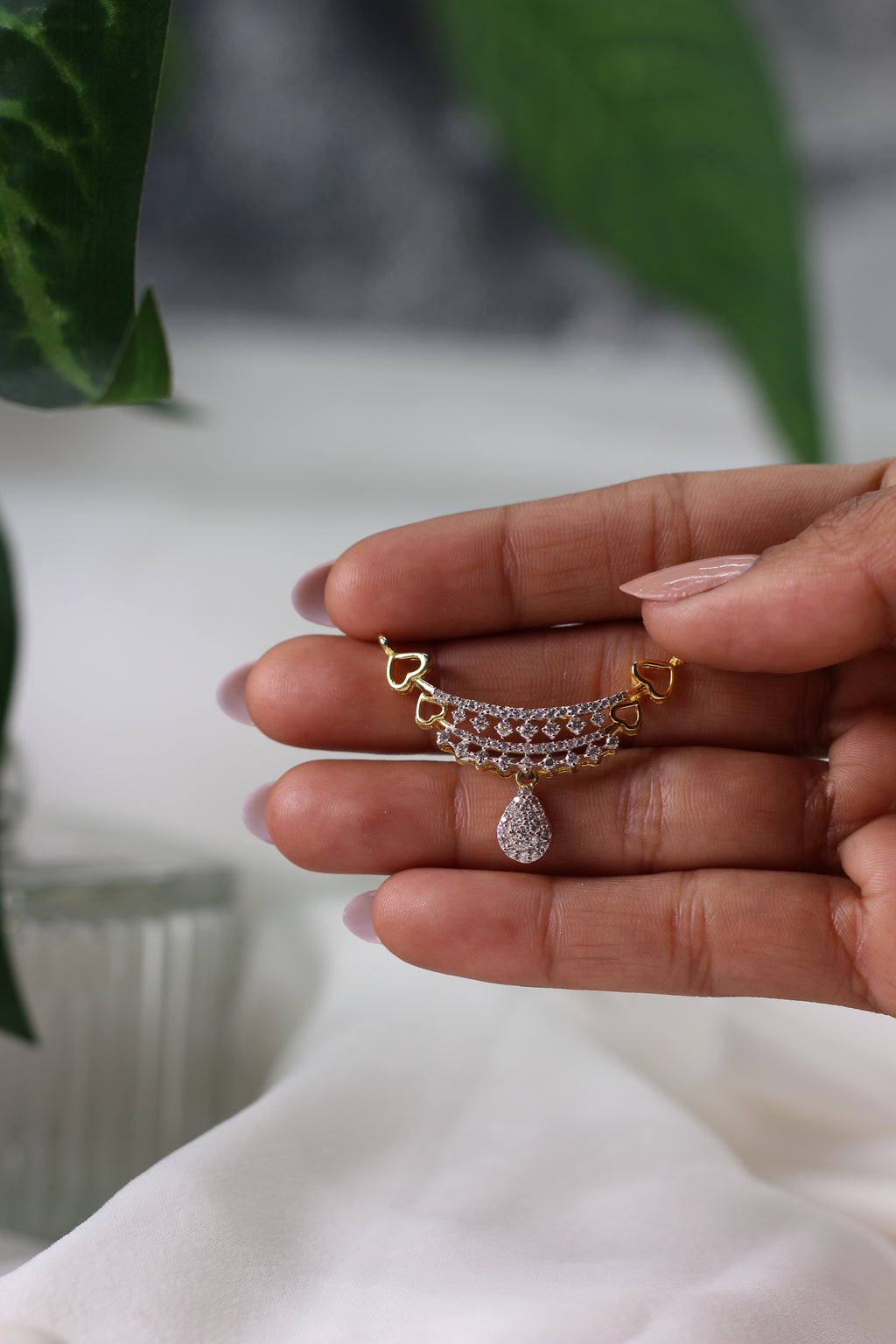 Yellow Gold Mangalsutra Pendant With Drop Design