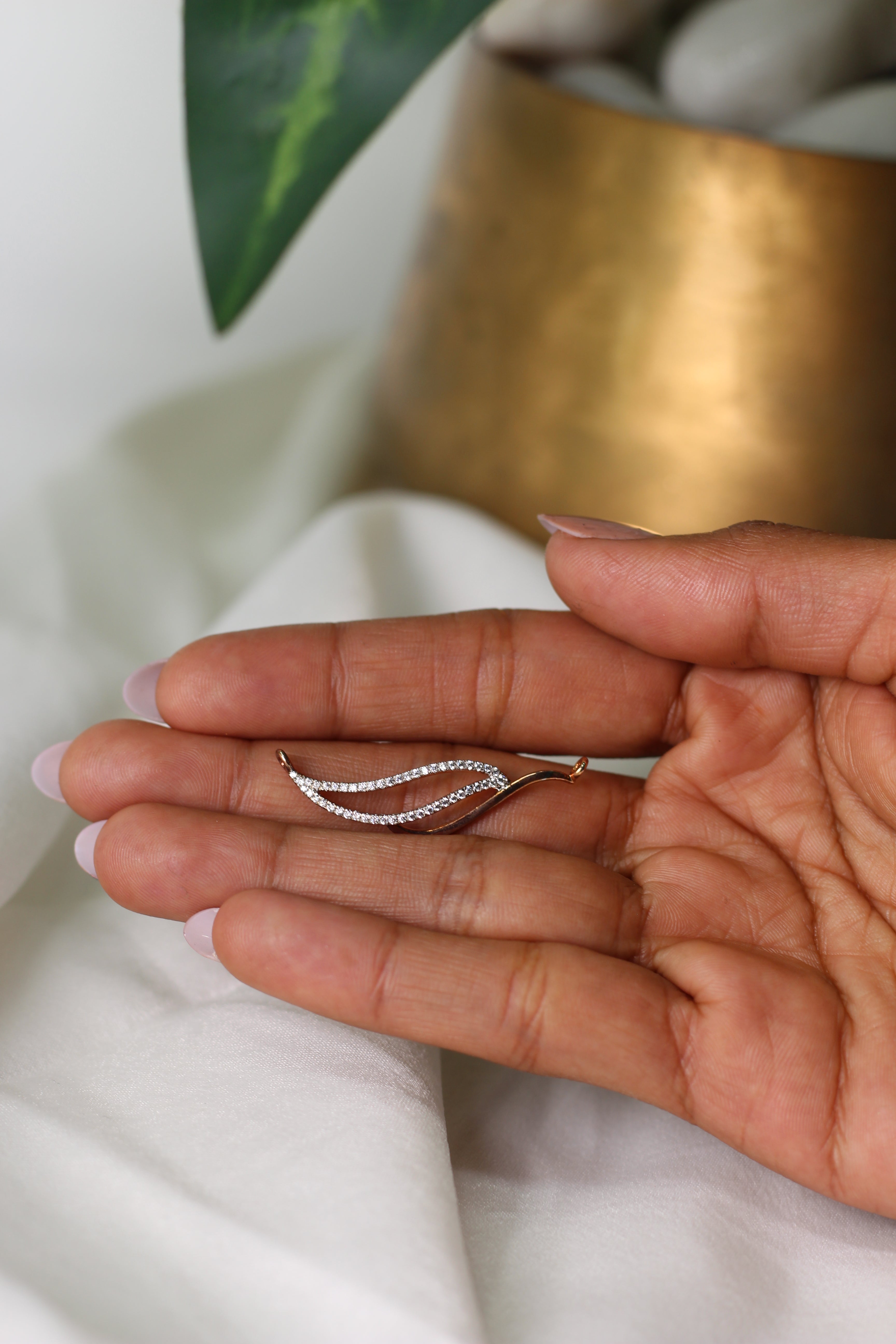 Curved Diamond Gold Pendant