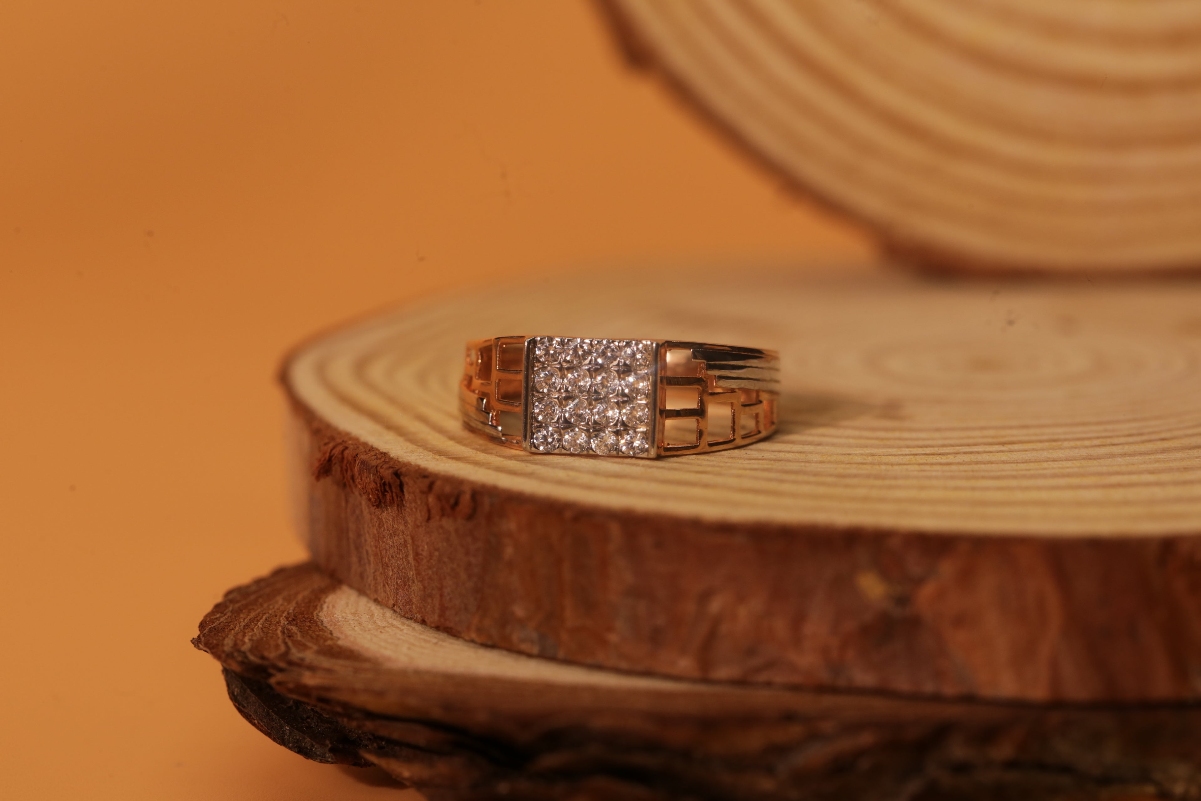 Diamond Grid Pattern Band Ring