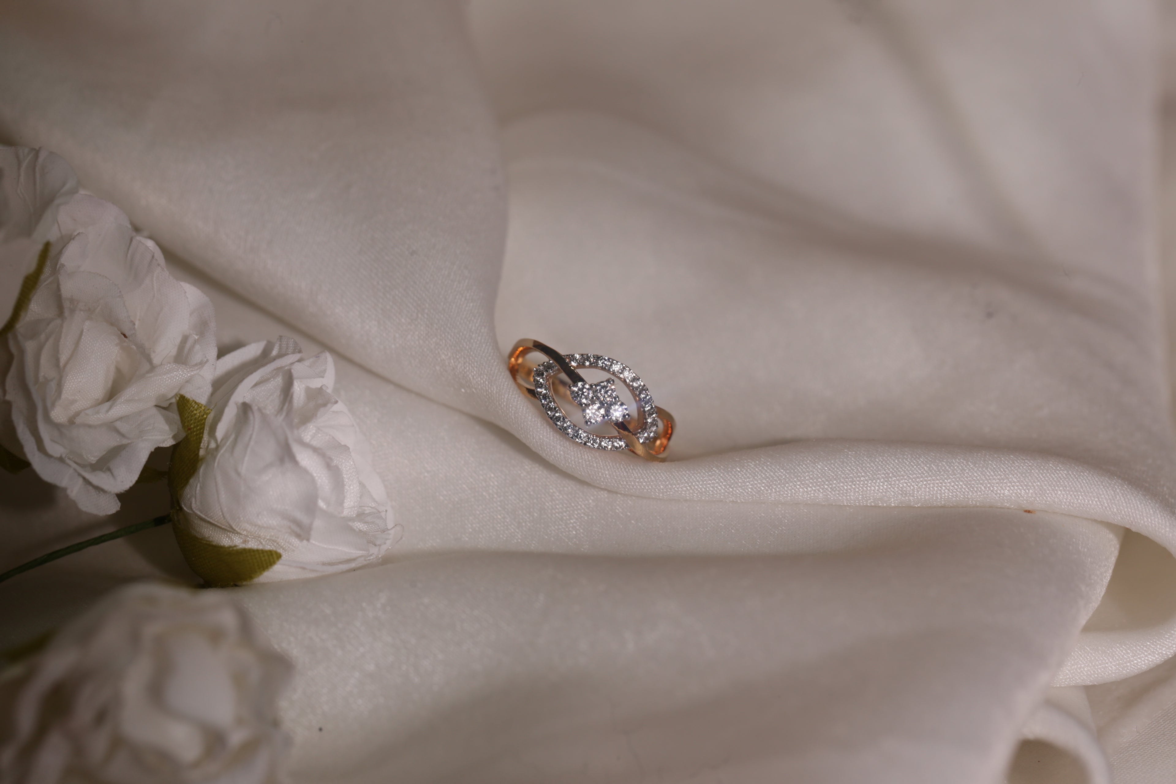 Diamond Oval Halo Open Band Ring