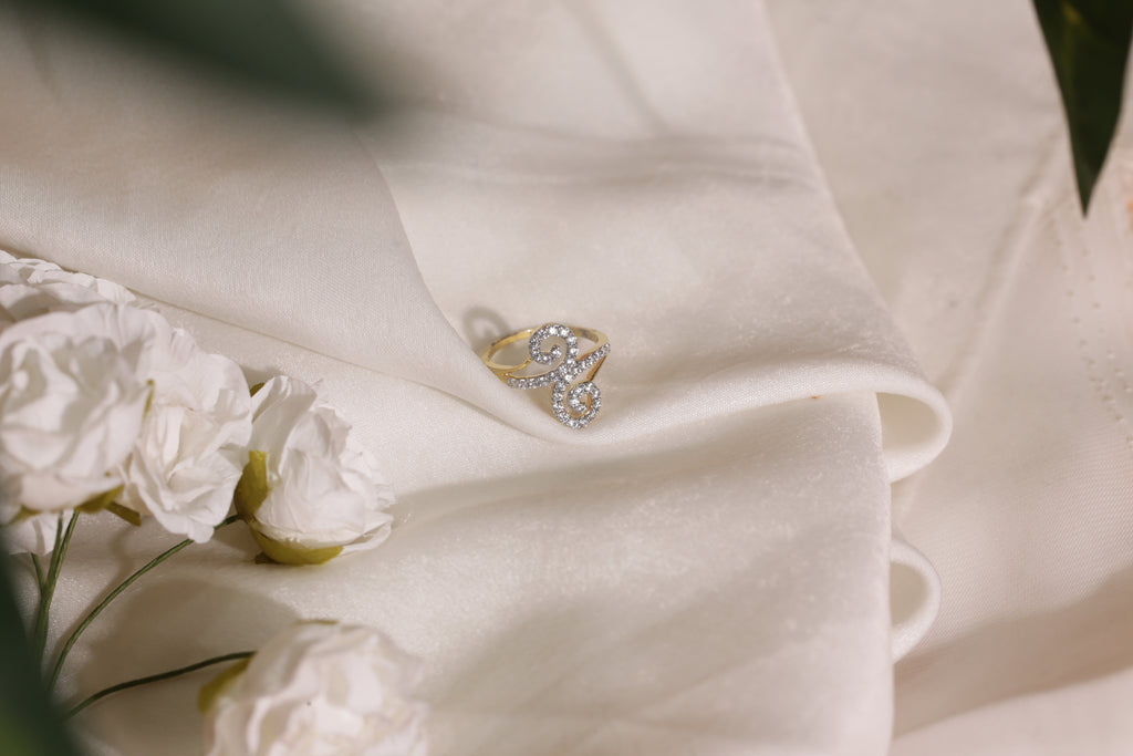 Diamond Swirl Motif Open Band Ring