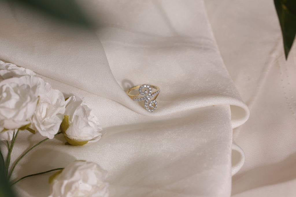 Diamond Swirl Motif Open Band Ring