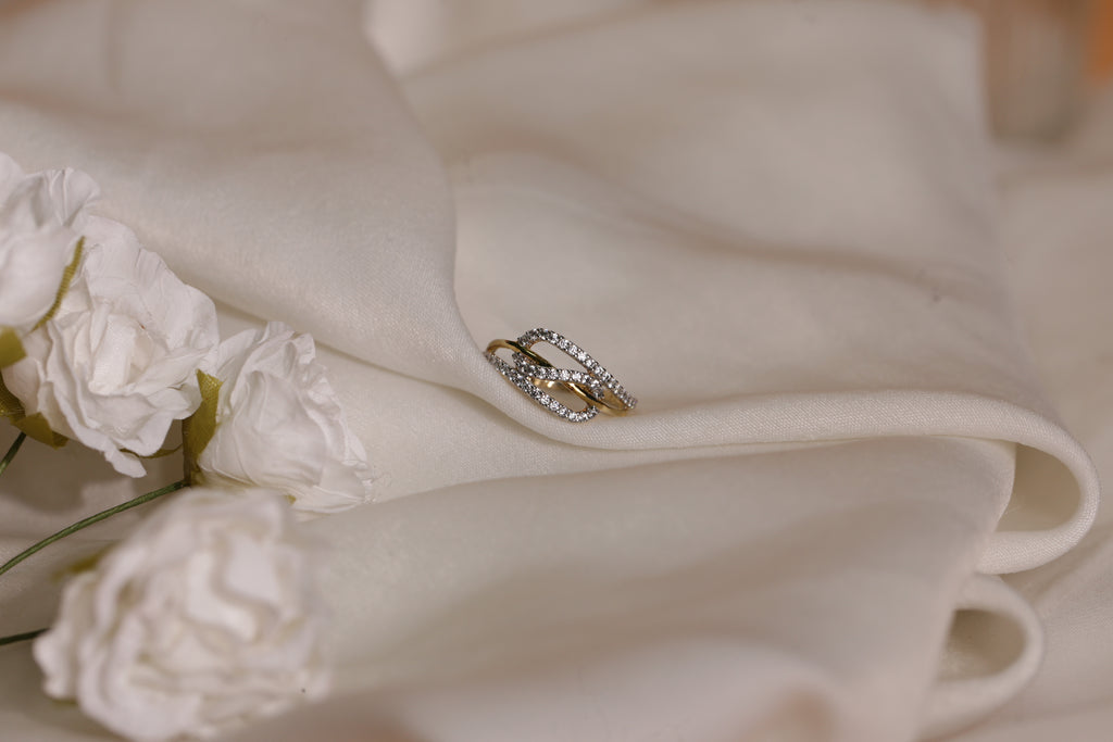 Diamond Interlock Open Band Ring