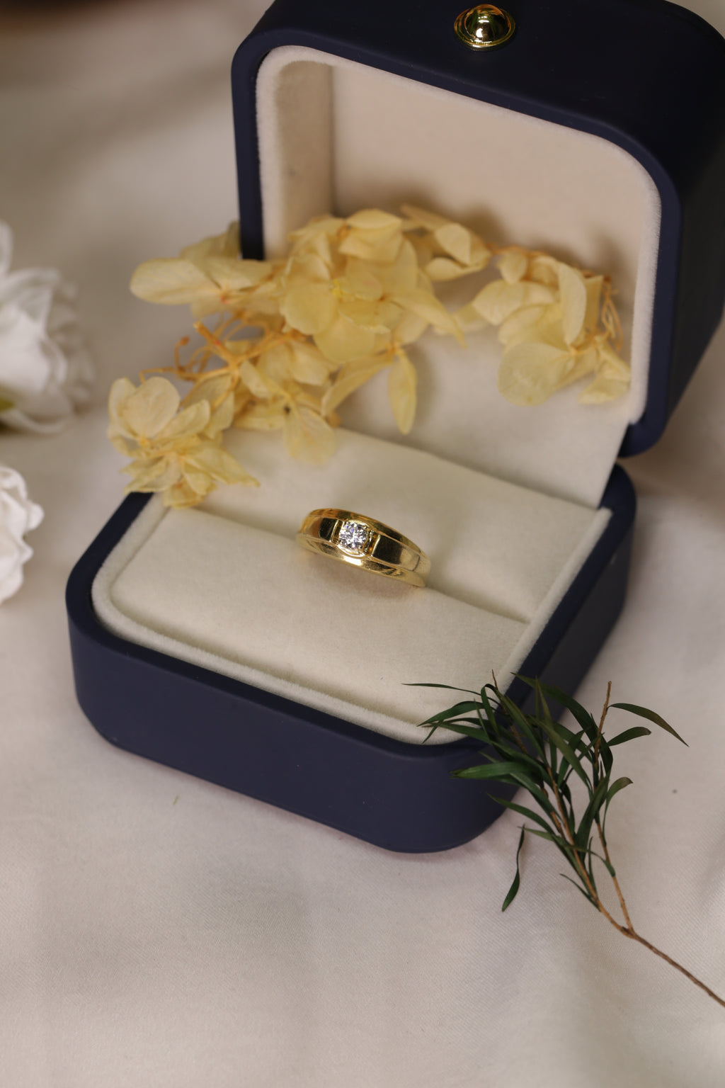 Diamond Single Stone Band Ring