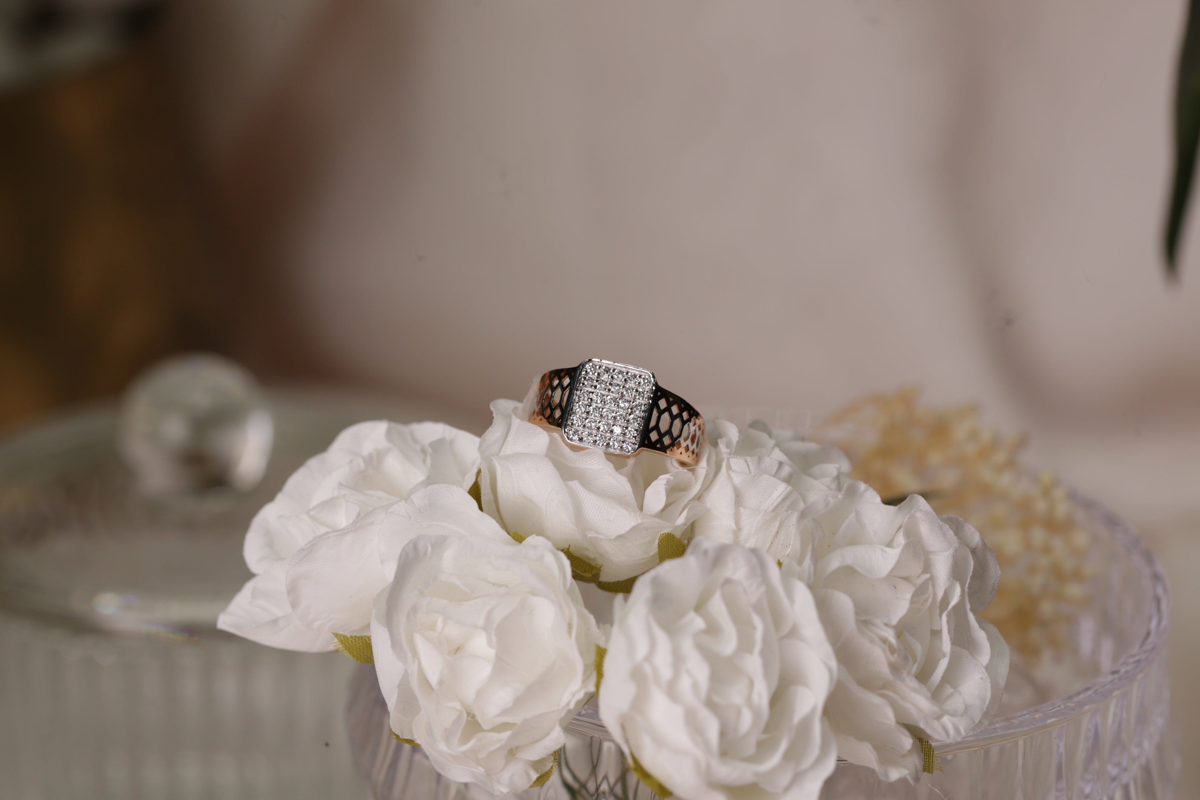 Diamond Panel Pattern Wide Band Ring