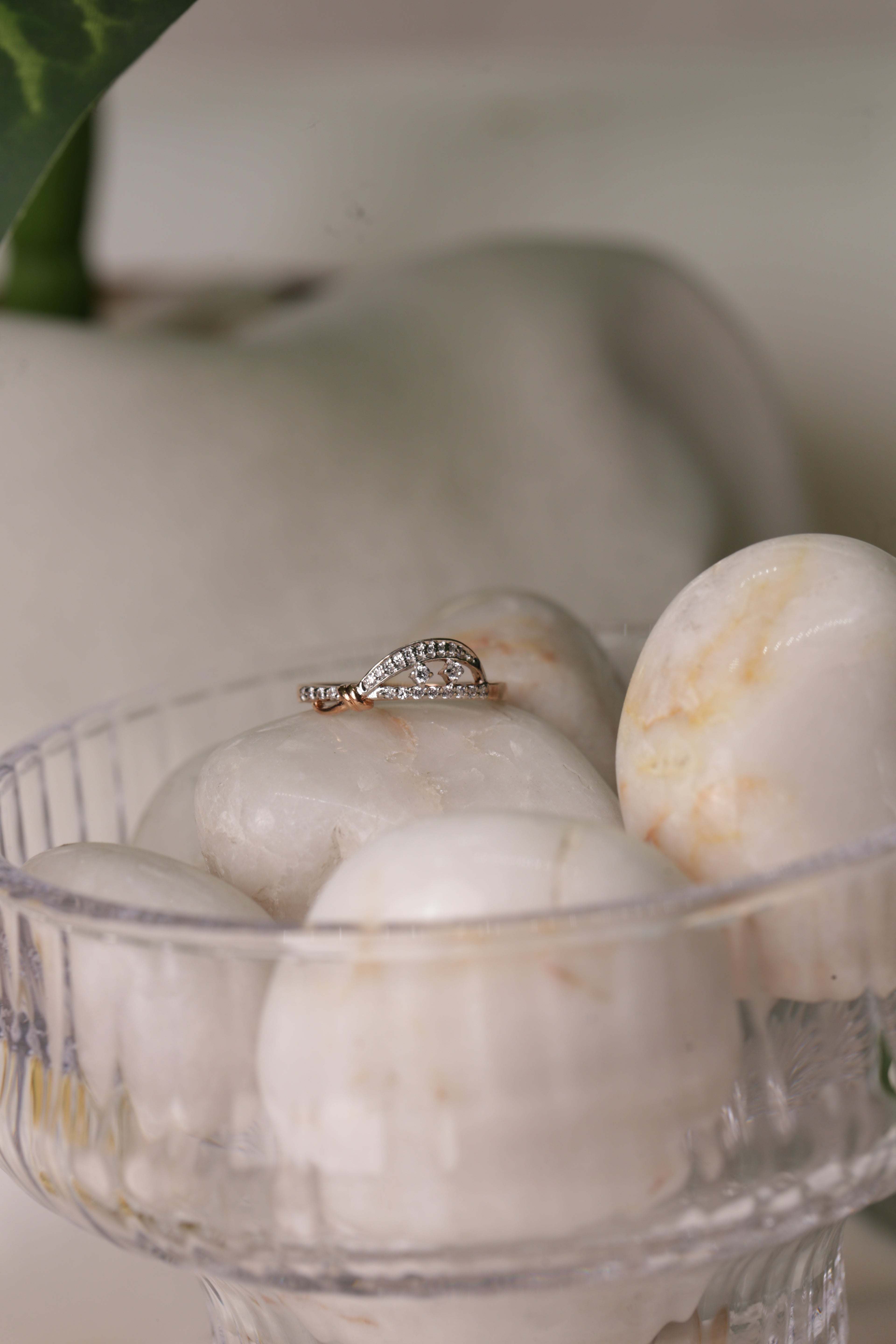 Diamond Curve Knot Band Ring