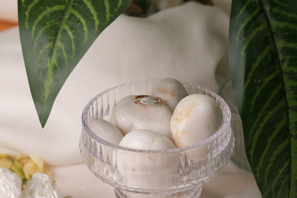 Diamond Curve Knot Band Ring