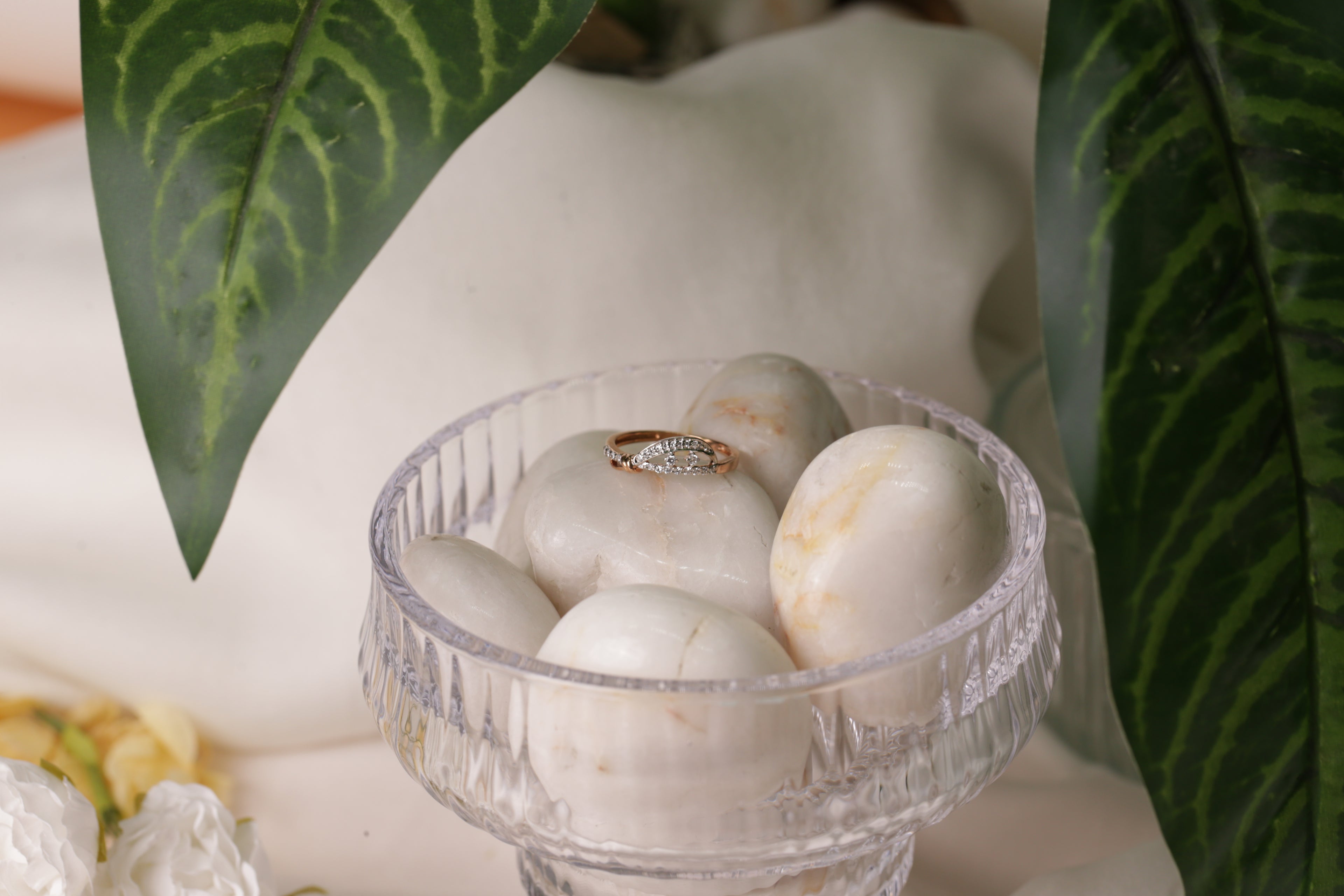 Diamond Curve Knot Band Ring