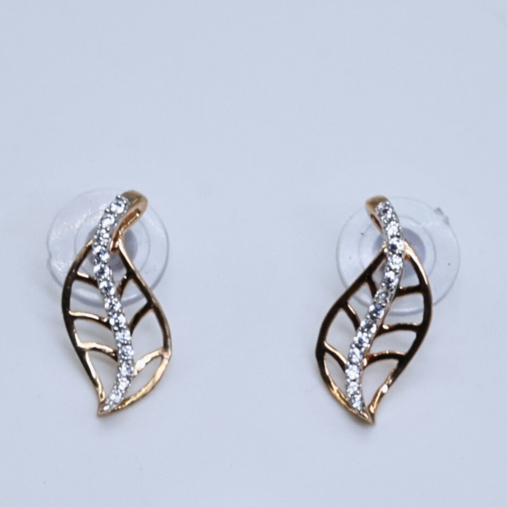 Leaf curve diamond earrings
Lab grown diamond leaf earrings
Leaf curve earrings
Graceful leaf diamond earrings
Leaf shaped diamond earrings
Curved leaf earrings with diamonds
Elegant leaf curve earrings
Diamond leaf curve earrings
Leaf diamond earrings
Polished leaf curve earrings