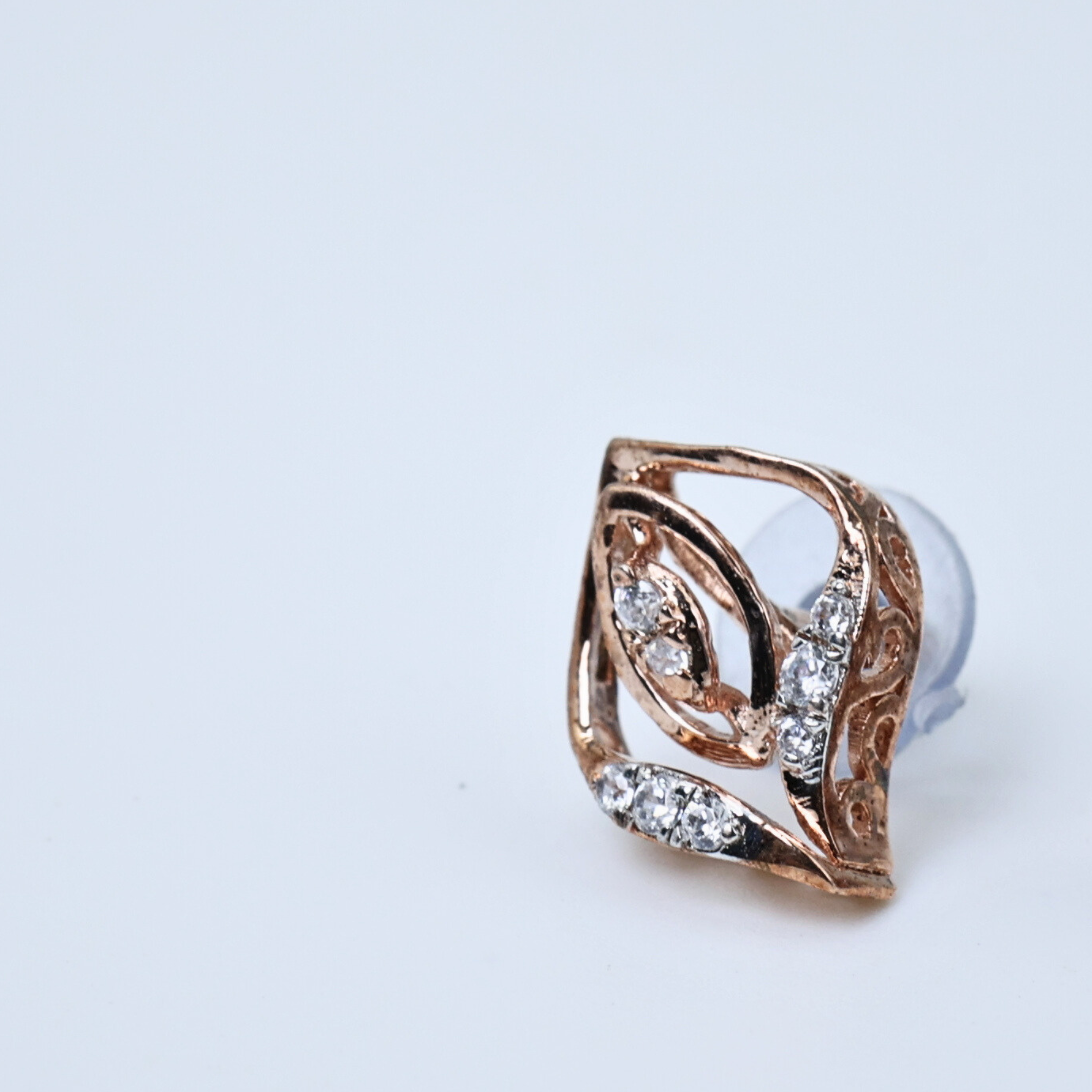 Shiny leaf diamond studs
Sculpted leaf studs
Delicate leaf diamond studs
Leaf inspired diamond studs
Polished leaf diamond studs
Leaf diamond studs with shine
Leaf design studs
Leaf design diamond studs
Shimmering leaf diamond studs
Classic leaf shaped earrings