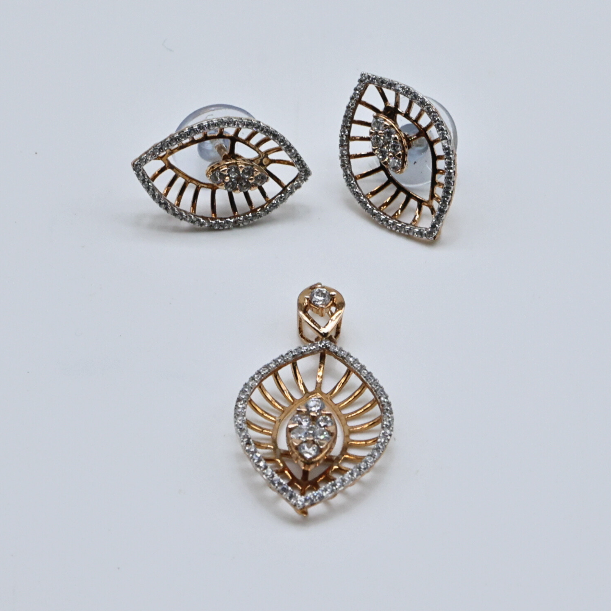 Leaf diamond studs
Elegant leaf studs
Radiant leaf studs
Graceful leaf studs
Shiny leaf studs
Leaf inspired studs
Polished leaf studs
Classic leaf studs
Sculpted leaf studs
Delicate leaf studs