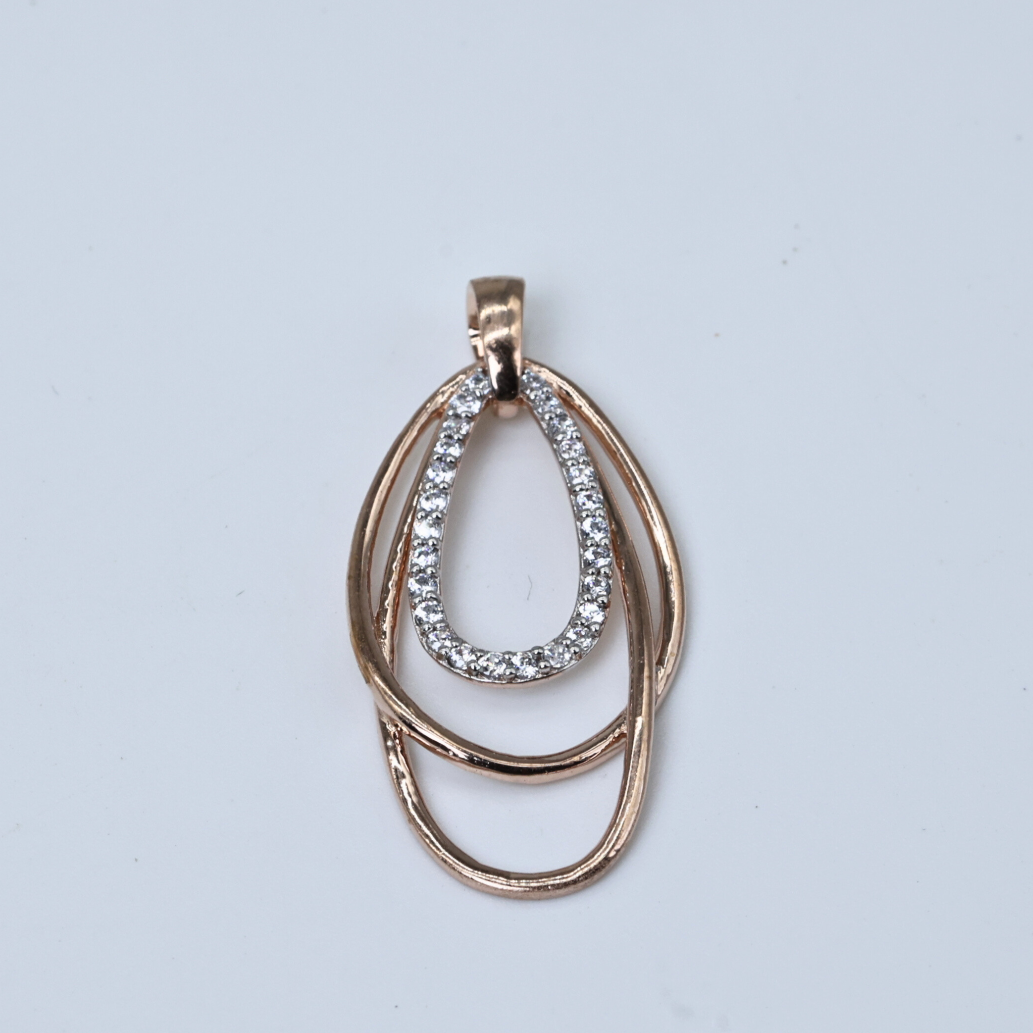 Plain loop necklace
Loop metal pendant
Polished loop pendant
Fine loop necklace
Short loop pendant
Closed loop pendant
Metal loop necklace
Open circle pendant
Small circle necklace
Gold hoop pendant